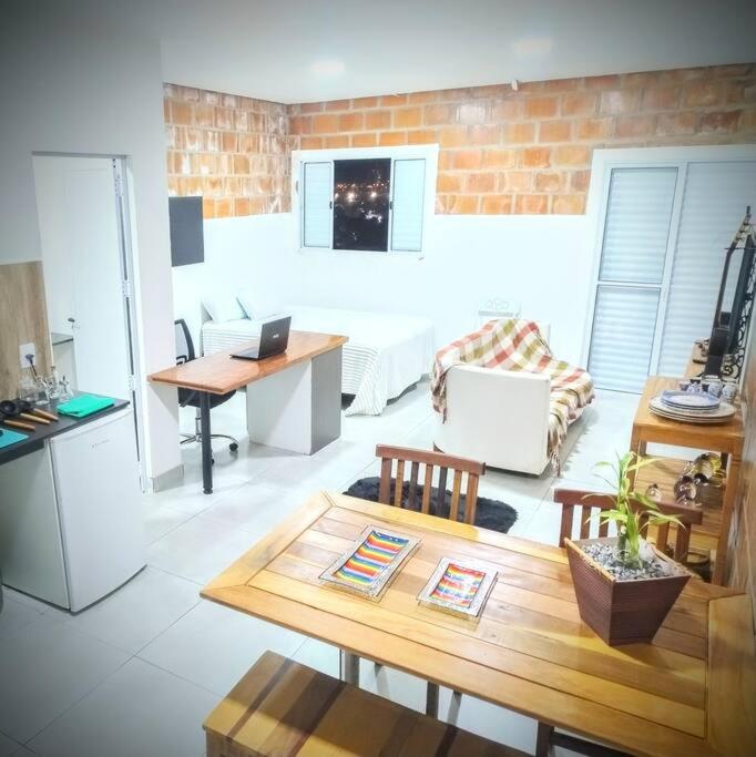 One-Bedroom Apartment photo 1