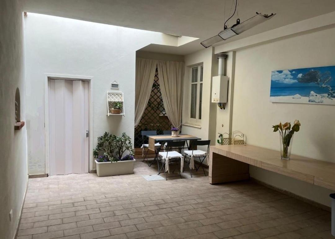 Two-Bedroom House photo 3
