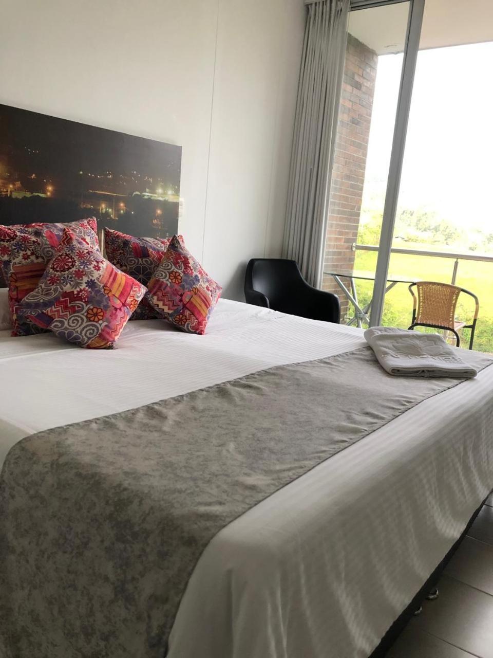 Large Single Room photo 2