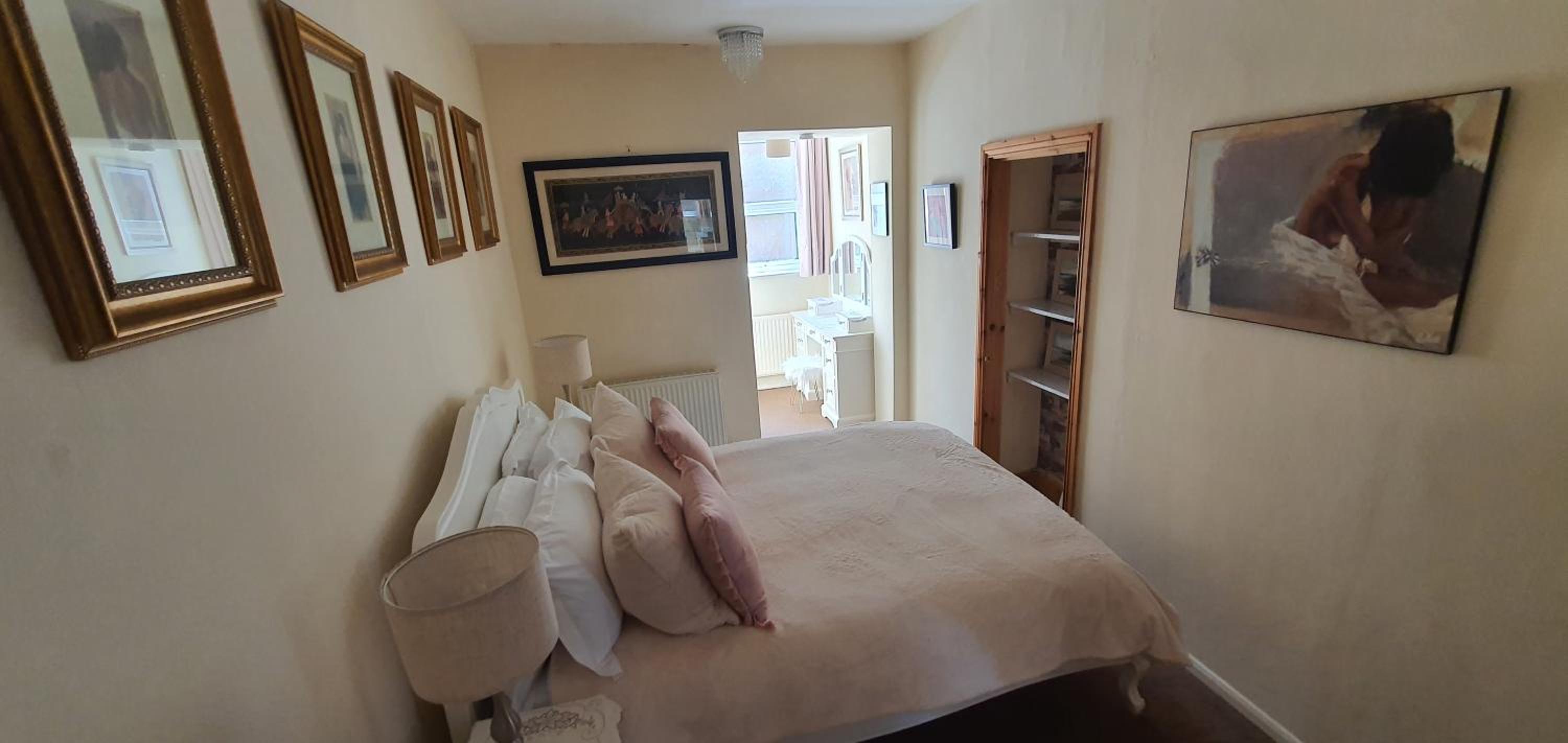 One-Bedroom House photo 3