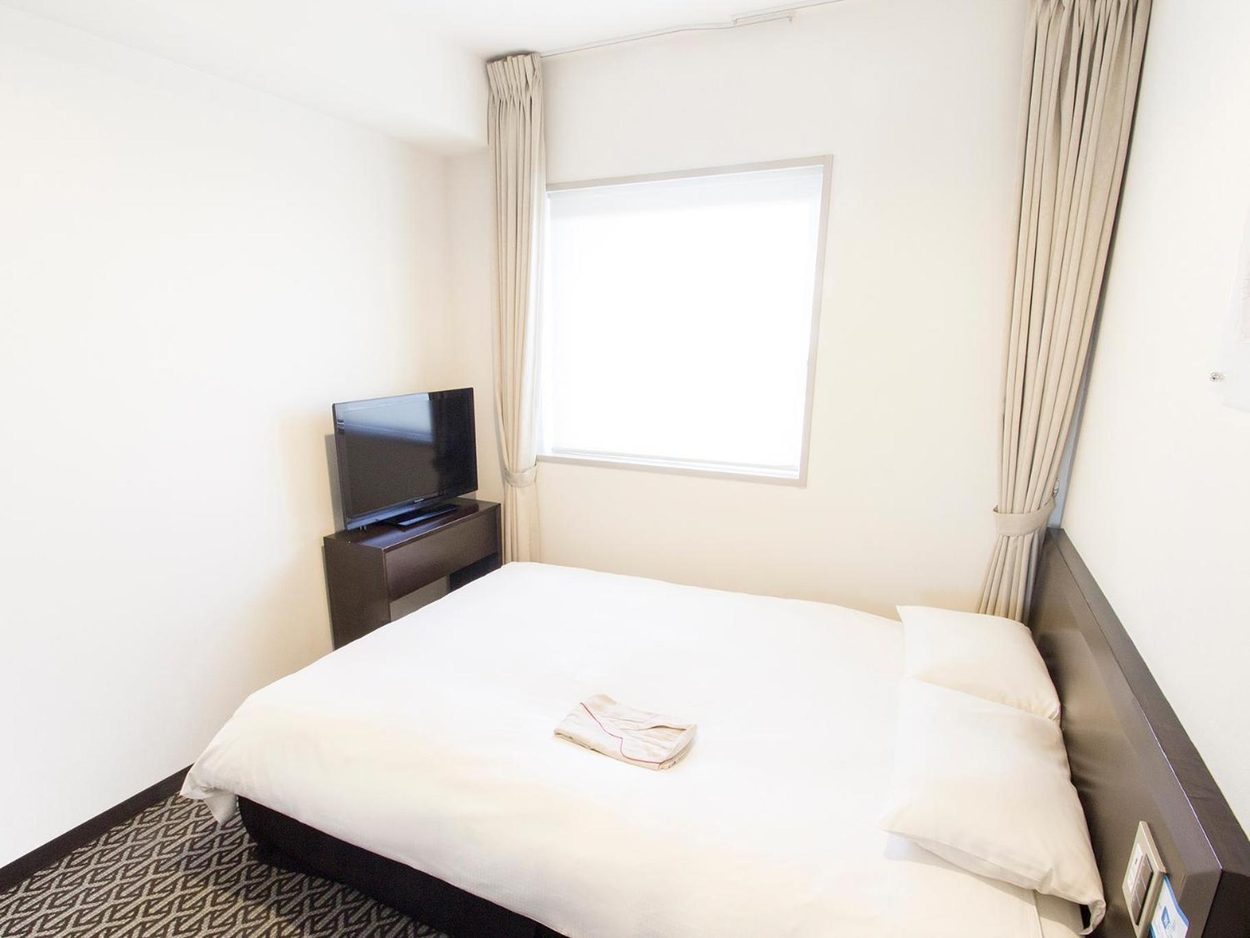 Single Room - Smoking photo 2