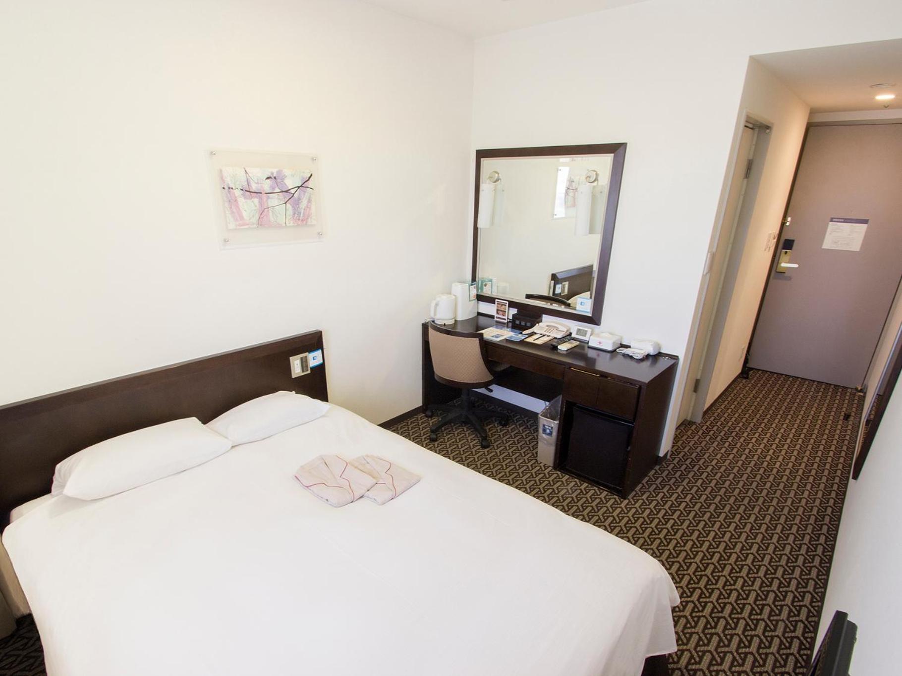 Semi Double Room - Non-Smoking photo 2