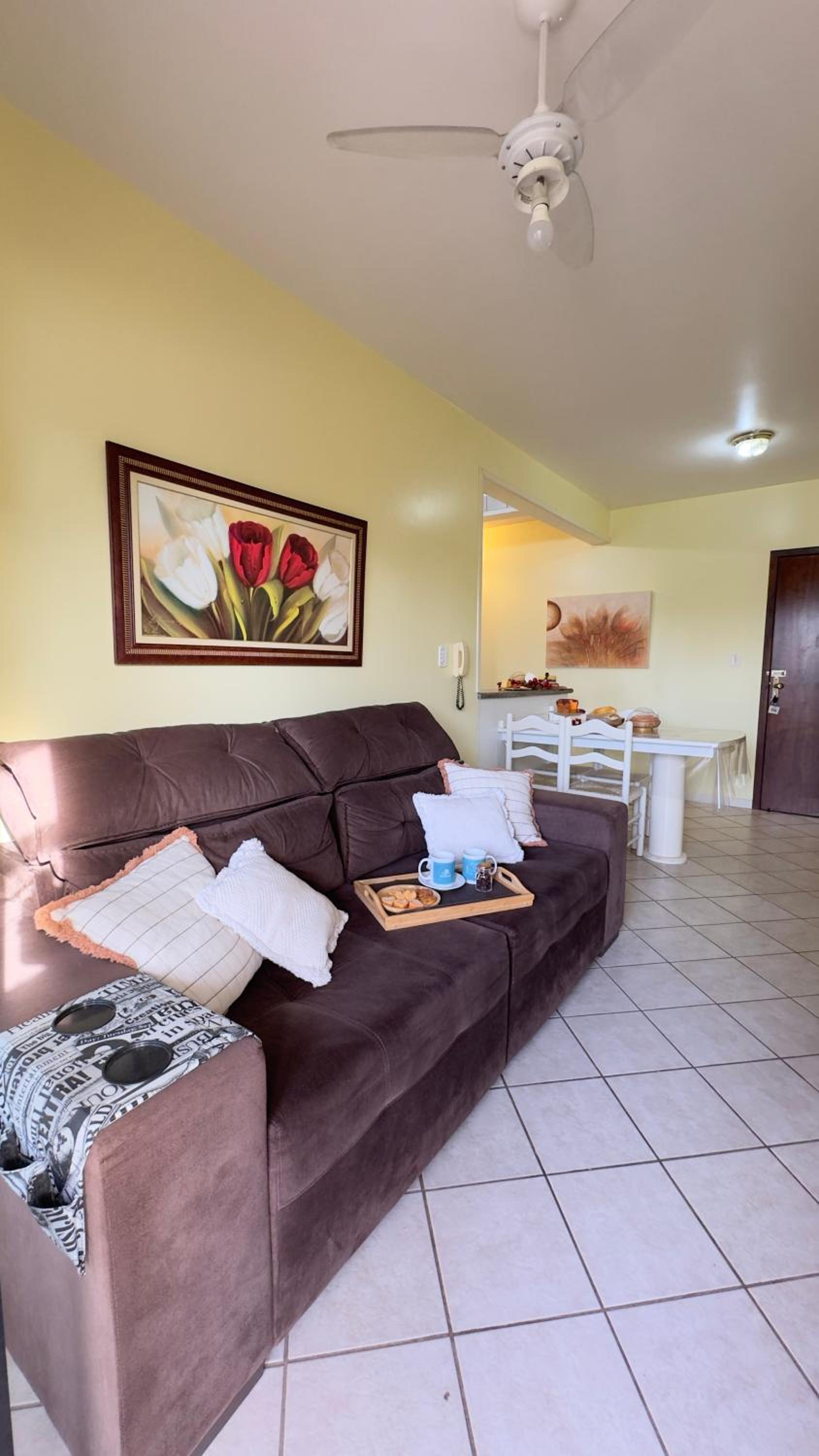 One-Bedroom Apartment photo 1
