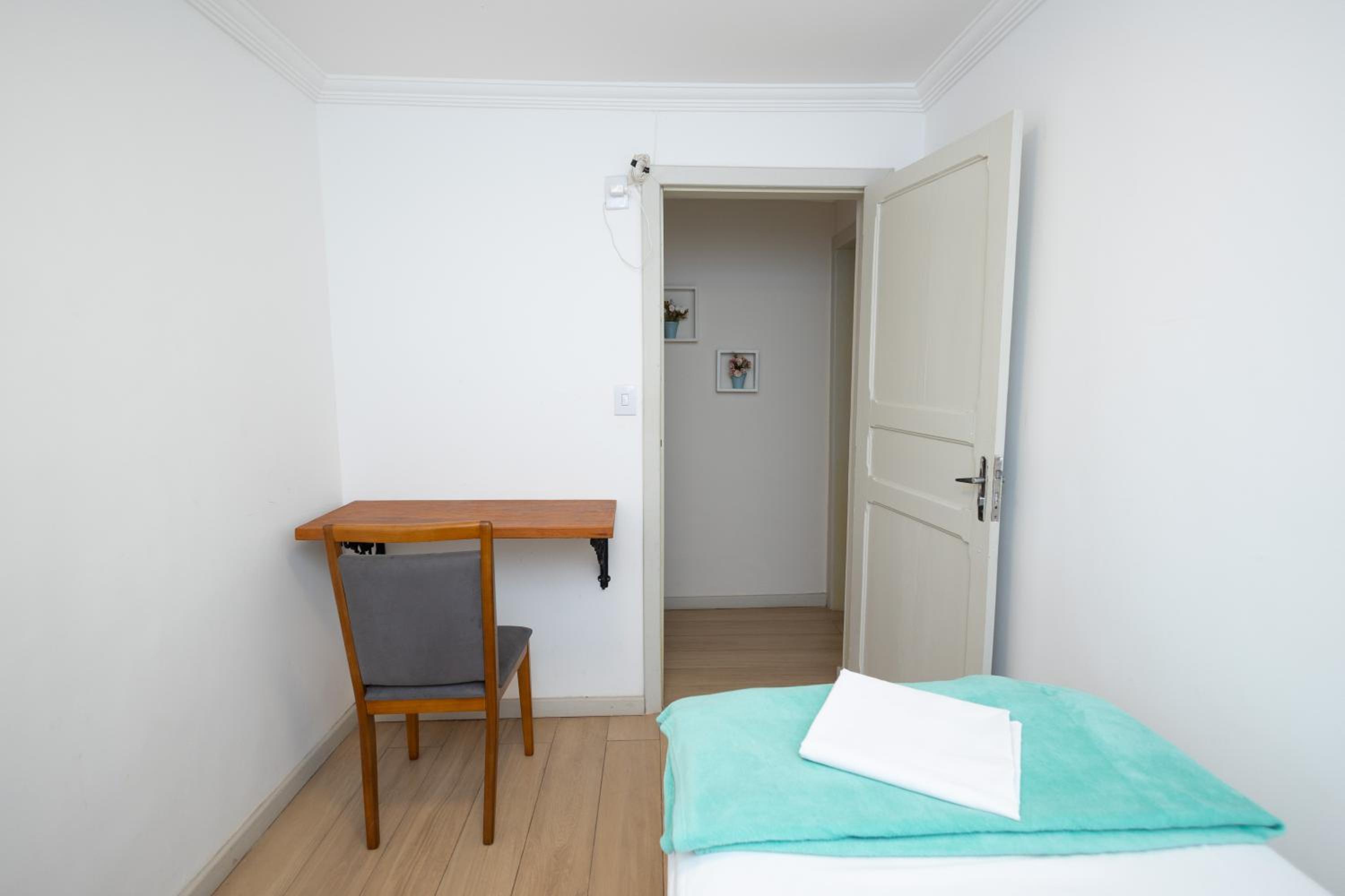 Three-Bedroom House photo 3