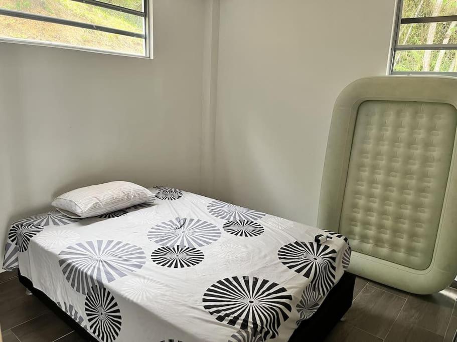 Four-Bedroom House photo 1