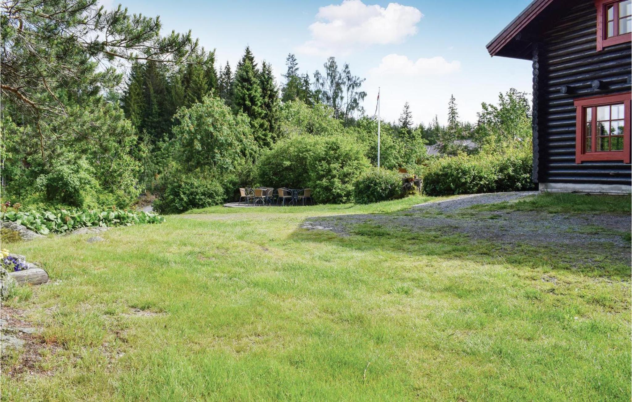 Five-Bedroom Holiday Home photo 2