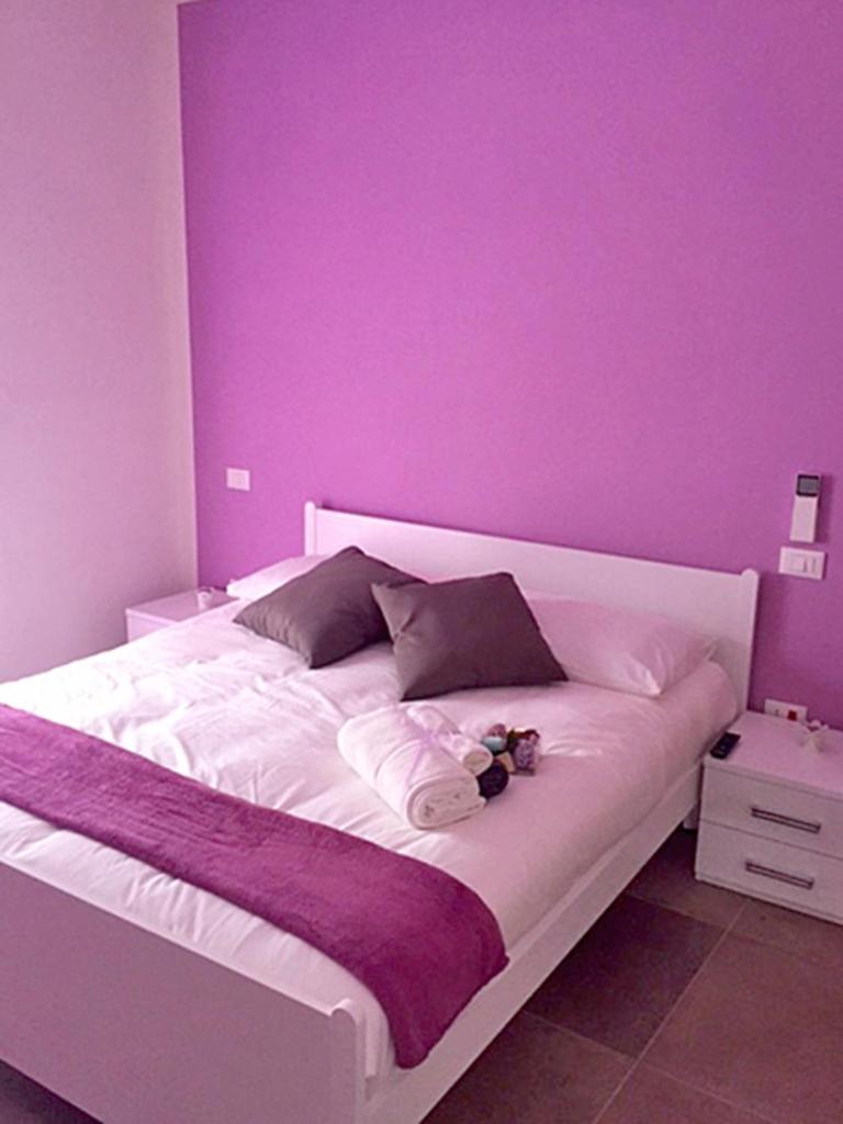 Large Double Room photo 1