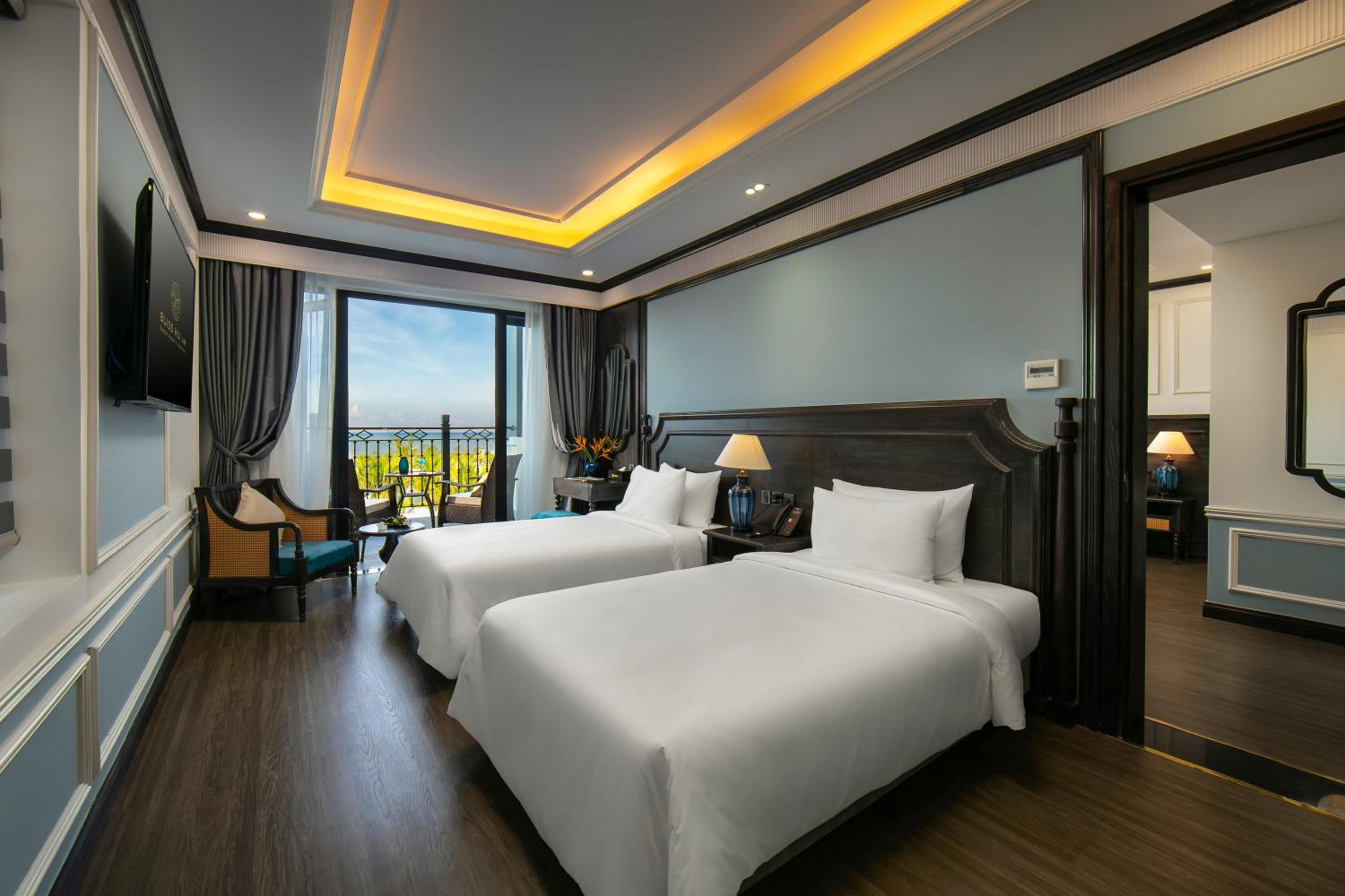 Ocean Deluxe Twin - Photo 1