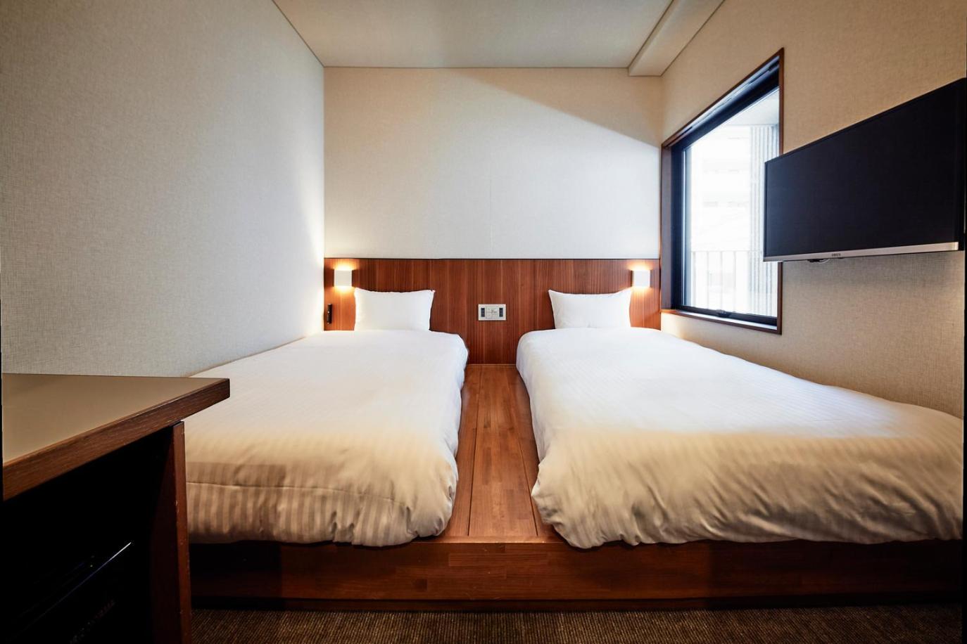 Standard Twin Room - Photo 1
