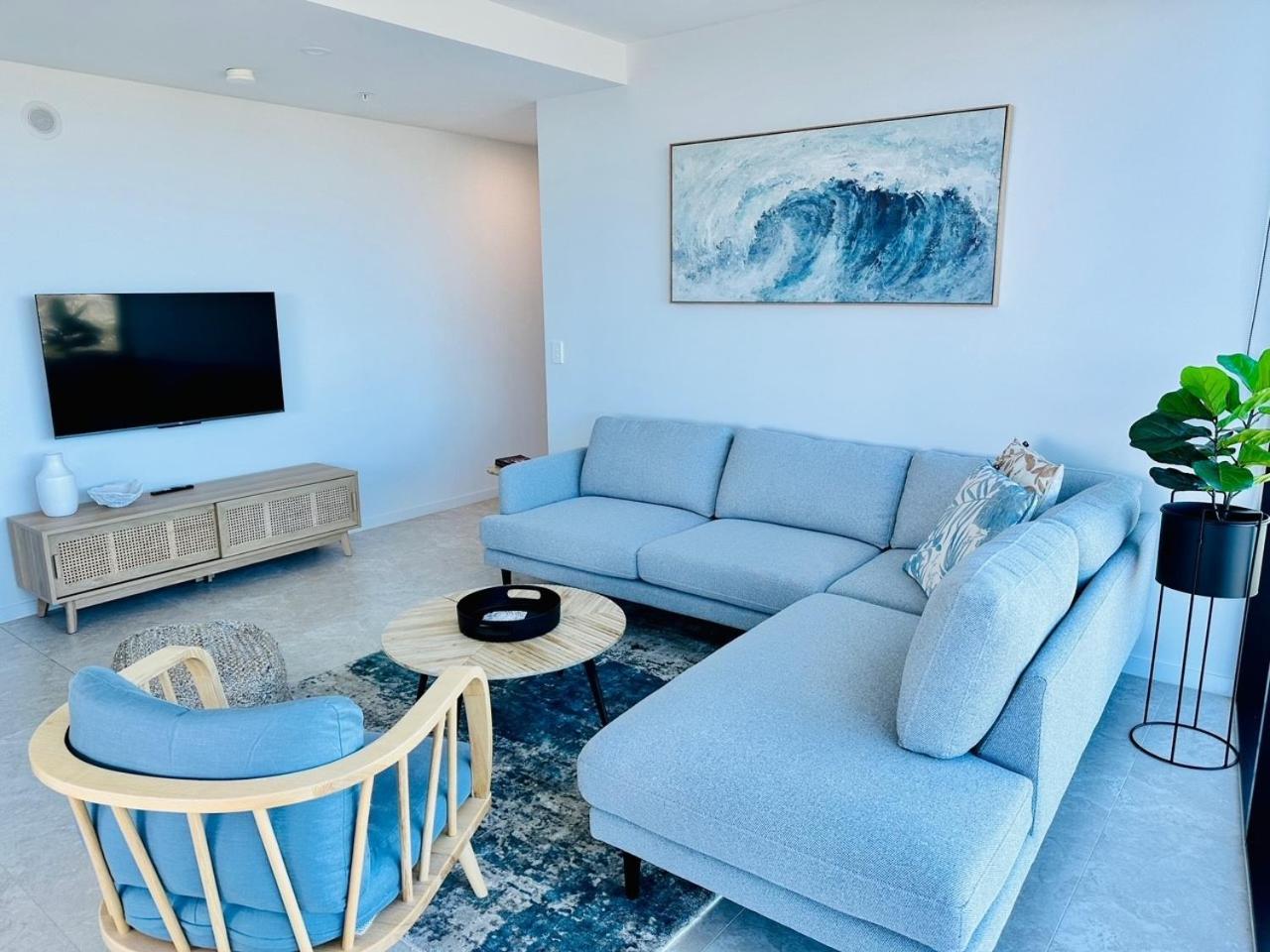Lv14 3 Bedroom Hinterland and Sky Line views