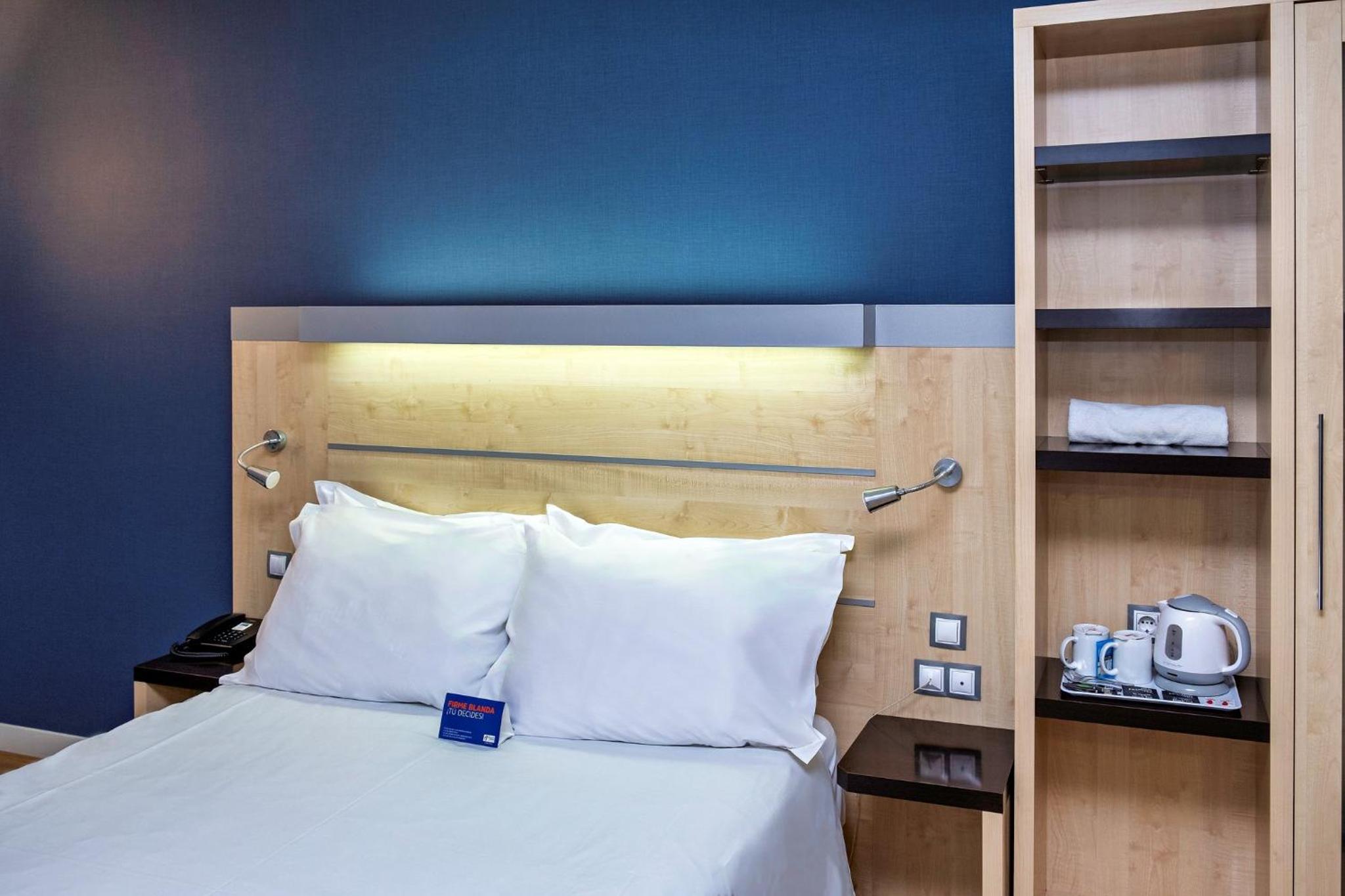 Standard Twin Room - Free Breakfast - Photo 6
