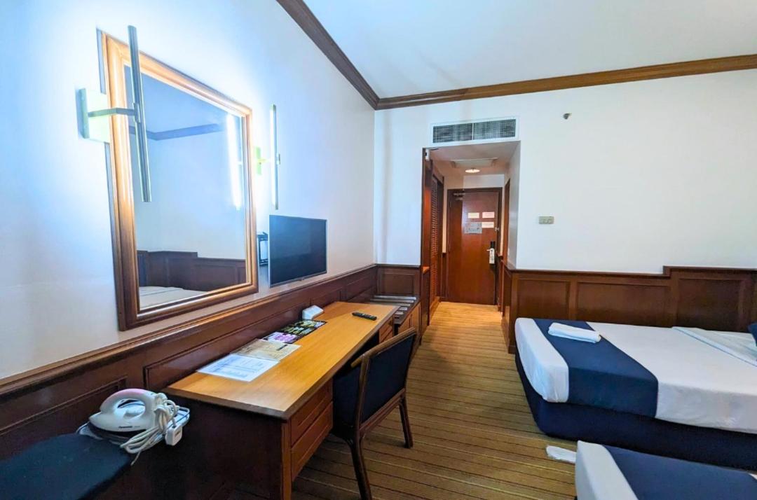 Deluxe Twin Room photo 2