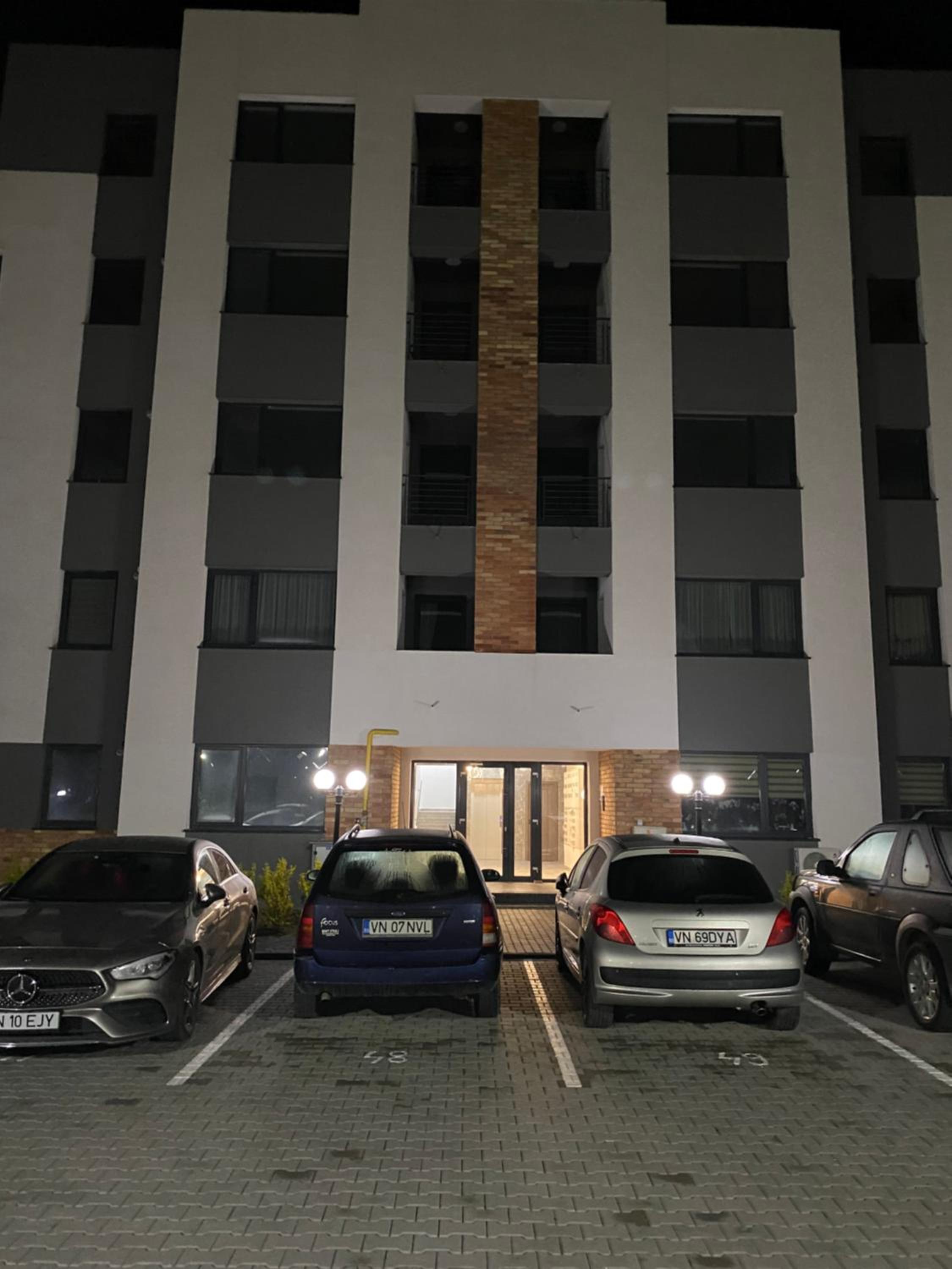 One-Bedroom Apartment photo 3