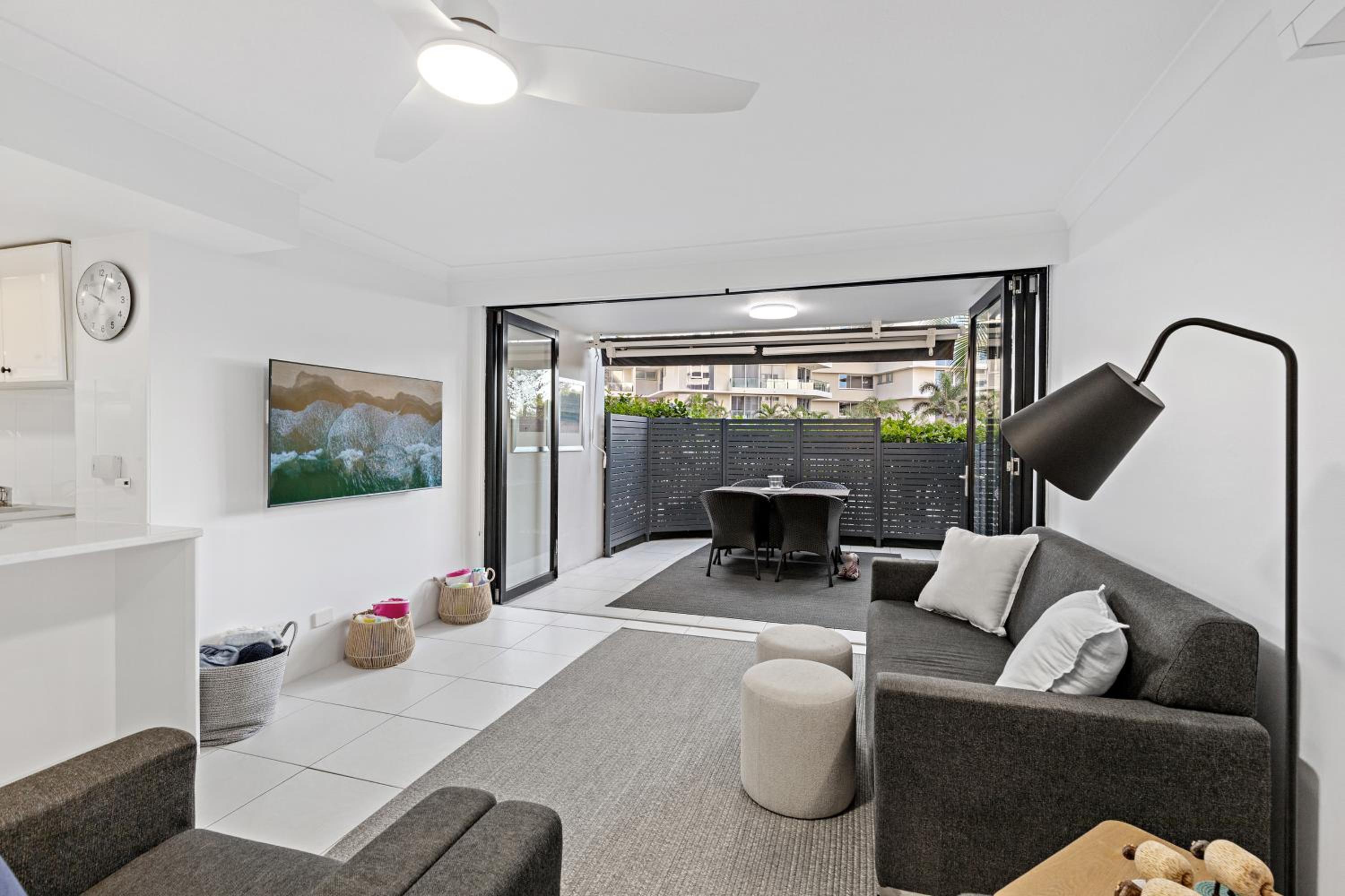 One Bedroom Courtyard Standard