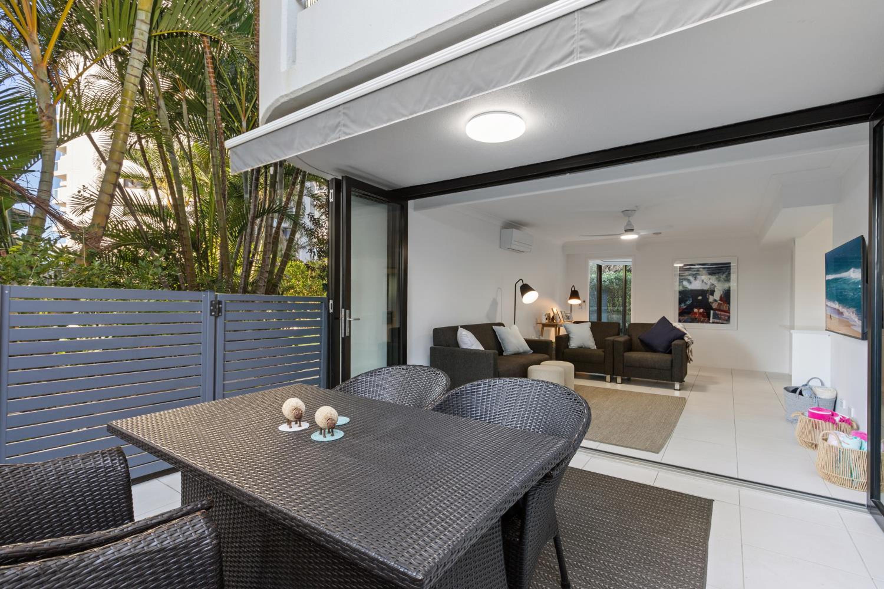 Two Superior Bedroom Apartment