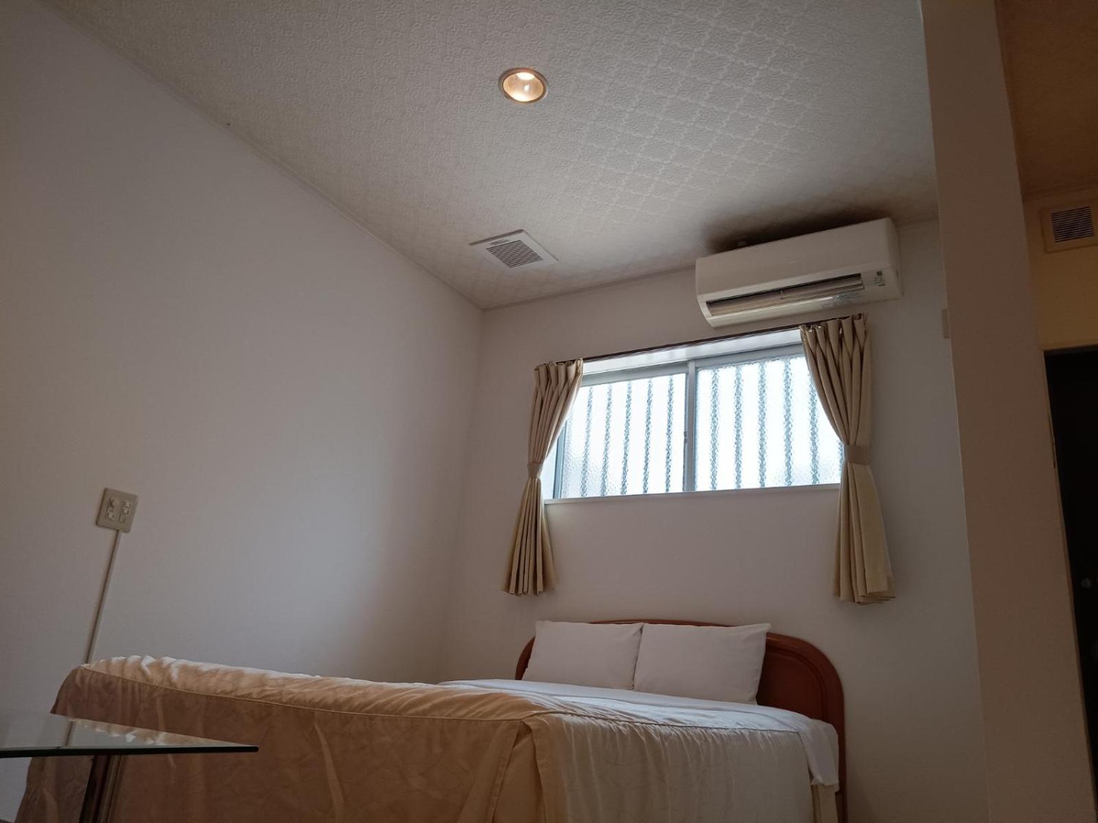 Double Room - Photo 6