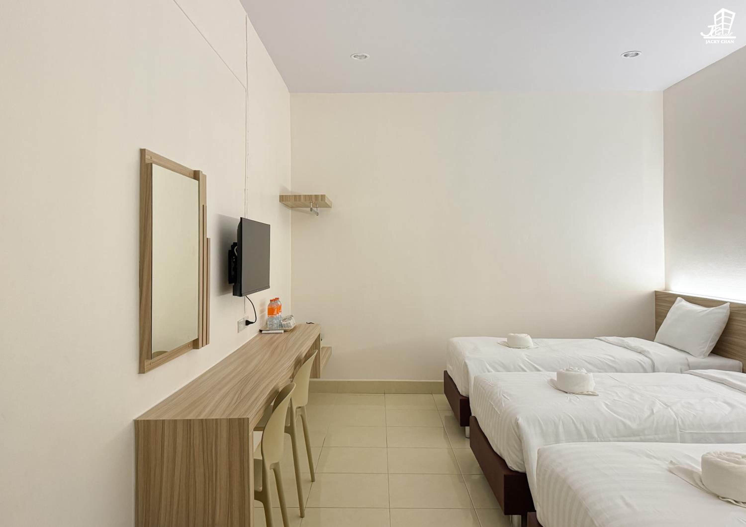 Classic Triple Room - Photo 8