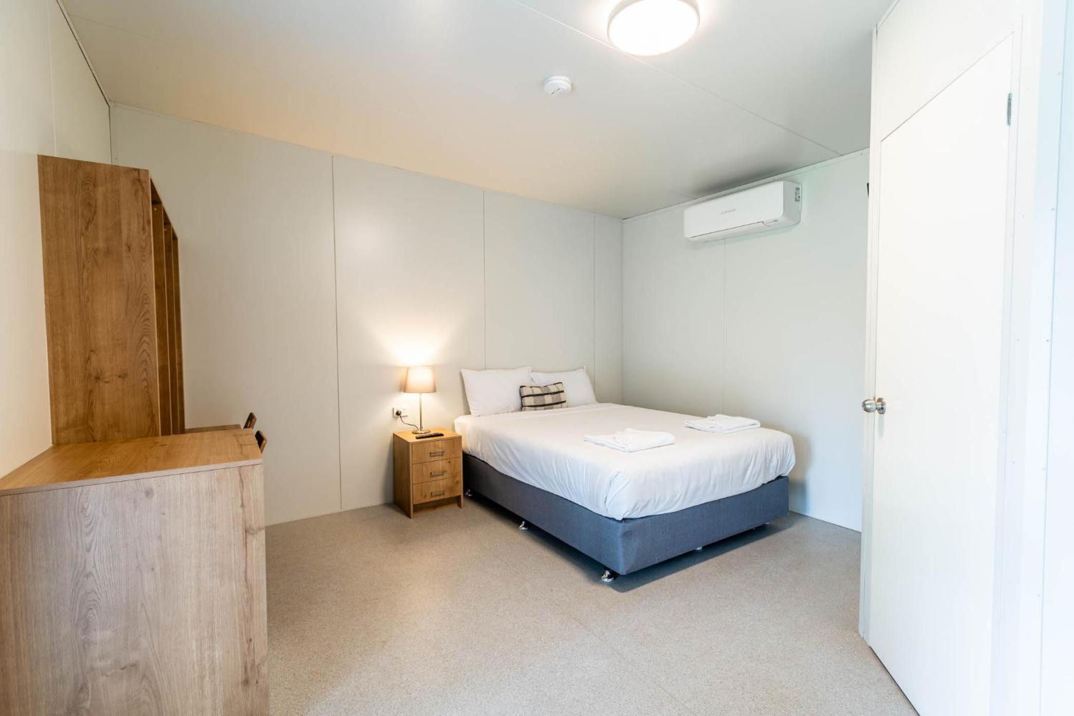 Budget Queen Room photo 1