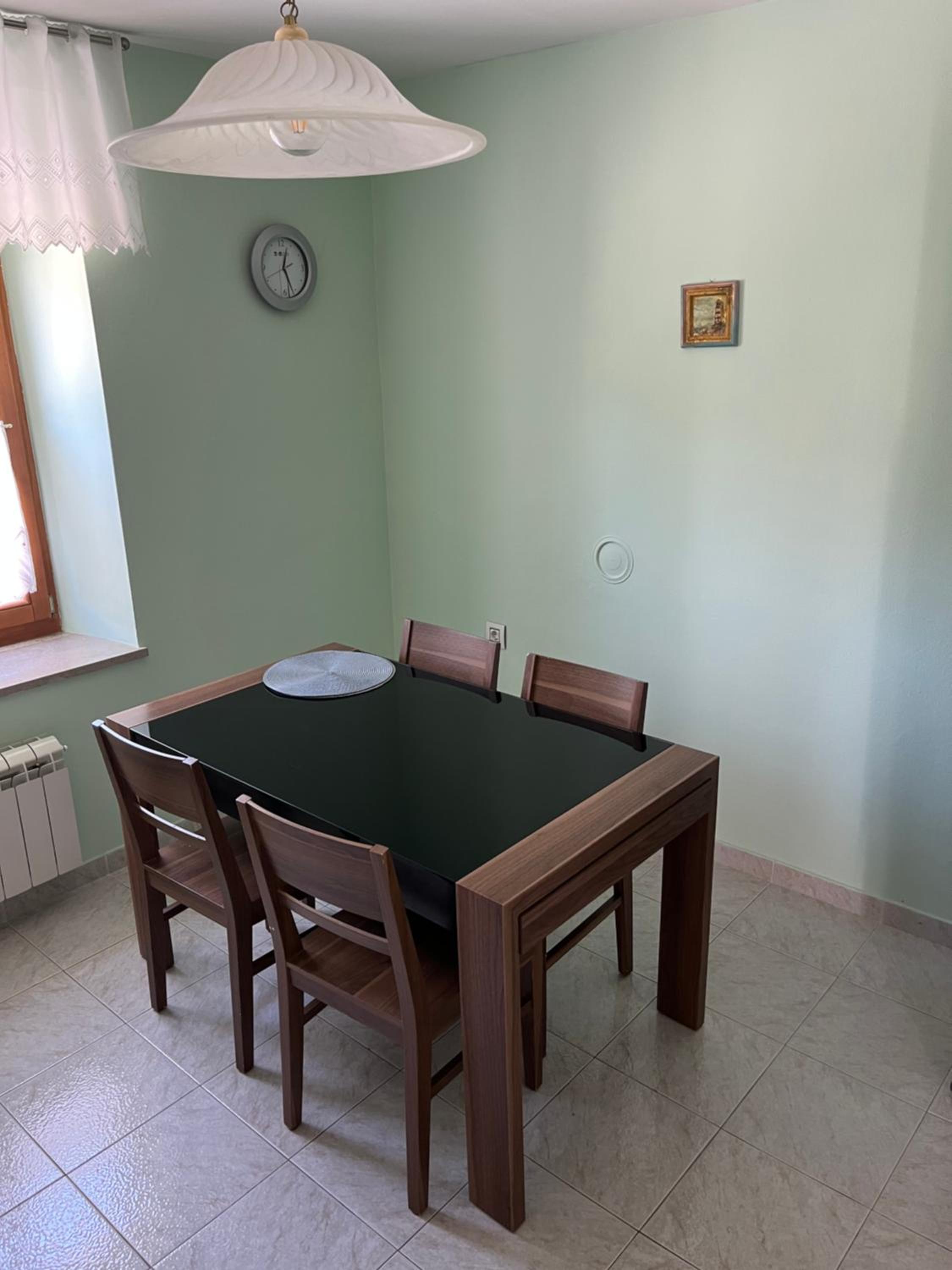 One-Bedroom Apartment - Photo 12
