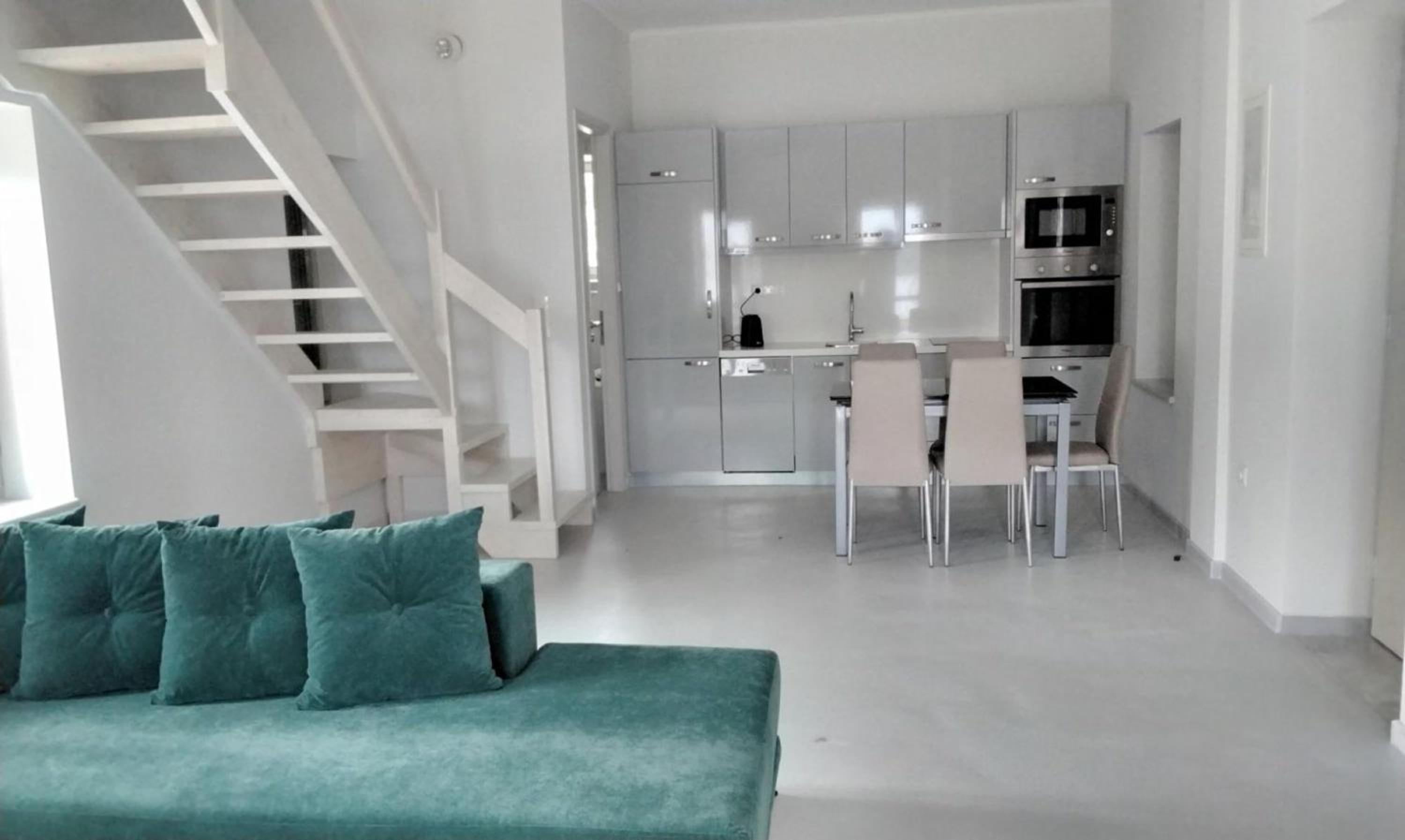 Two-Bedroom Townhouse - Photo 8