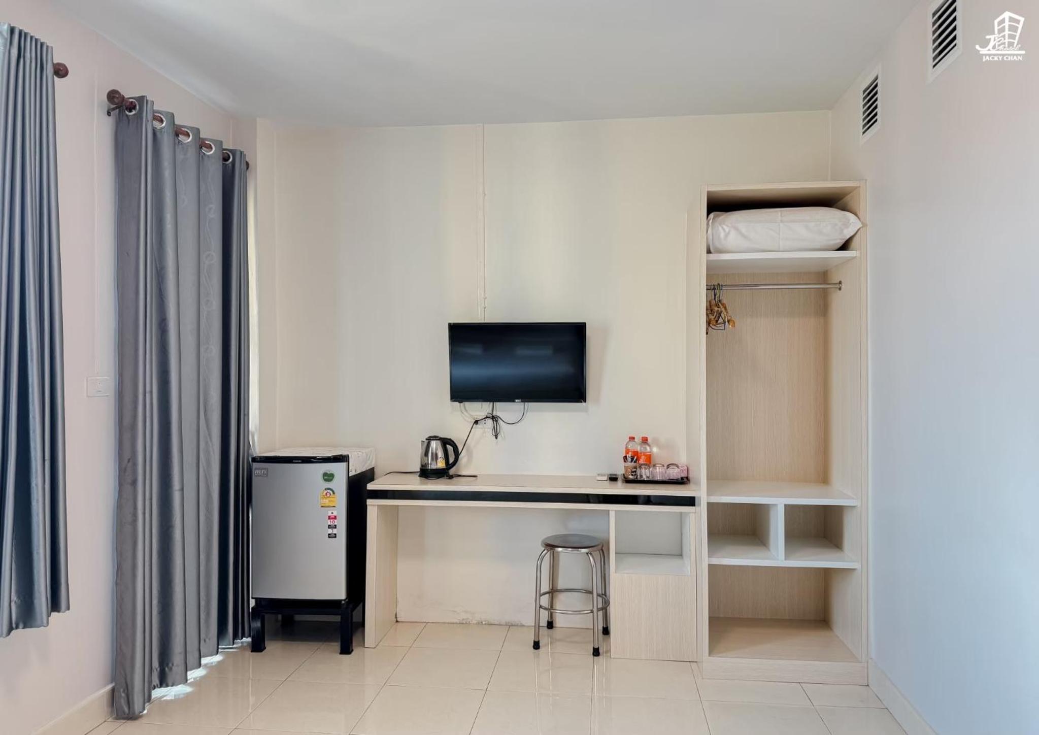 Family Room with Balcony - Photo 1