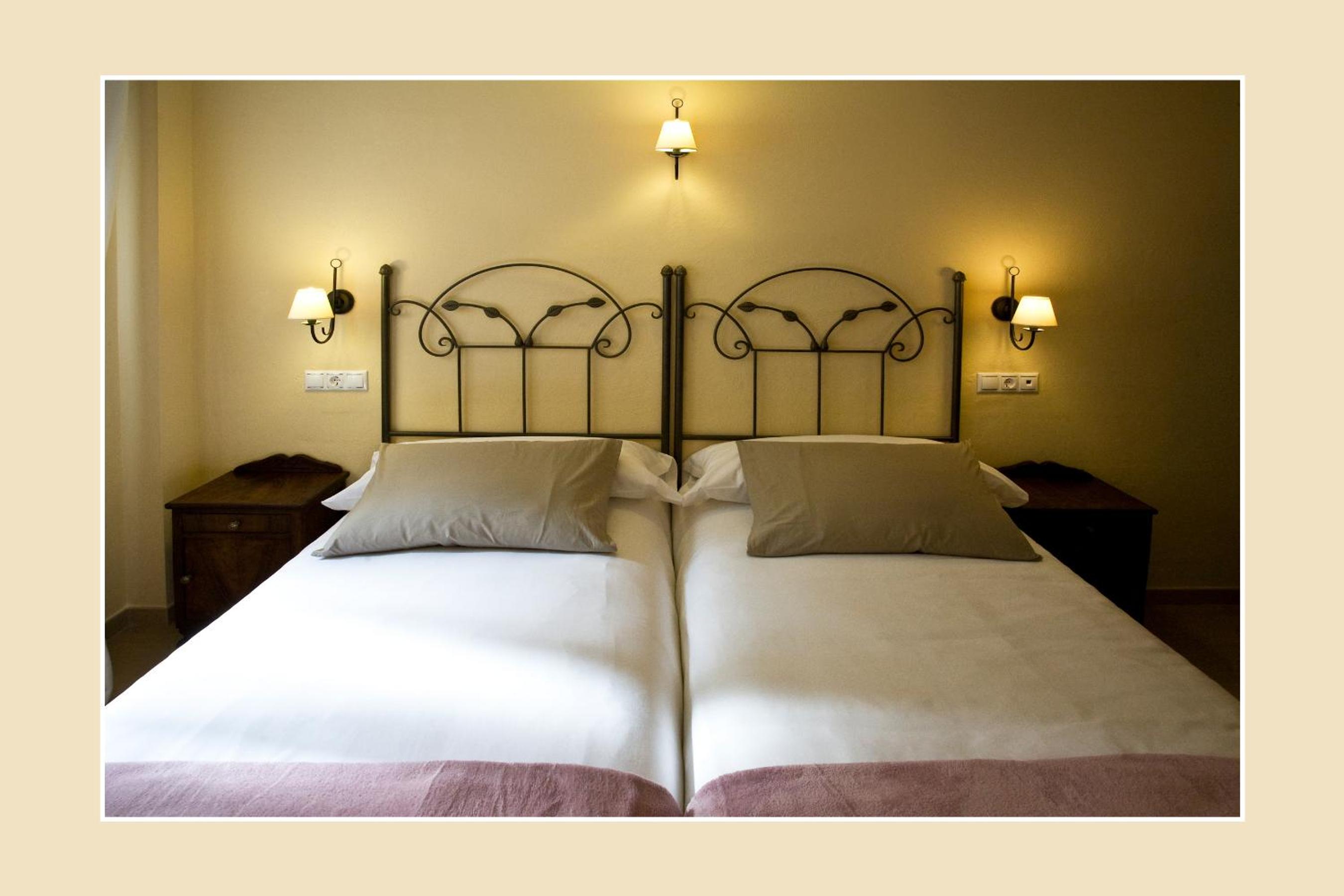 Comfort Twin Room photo 3