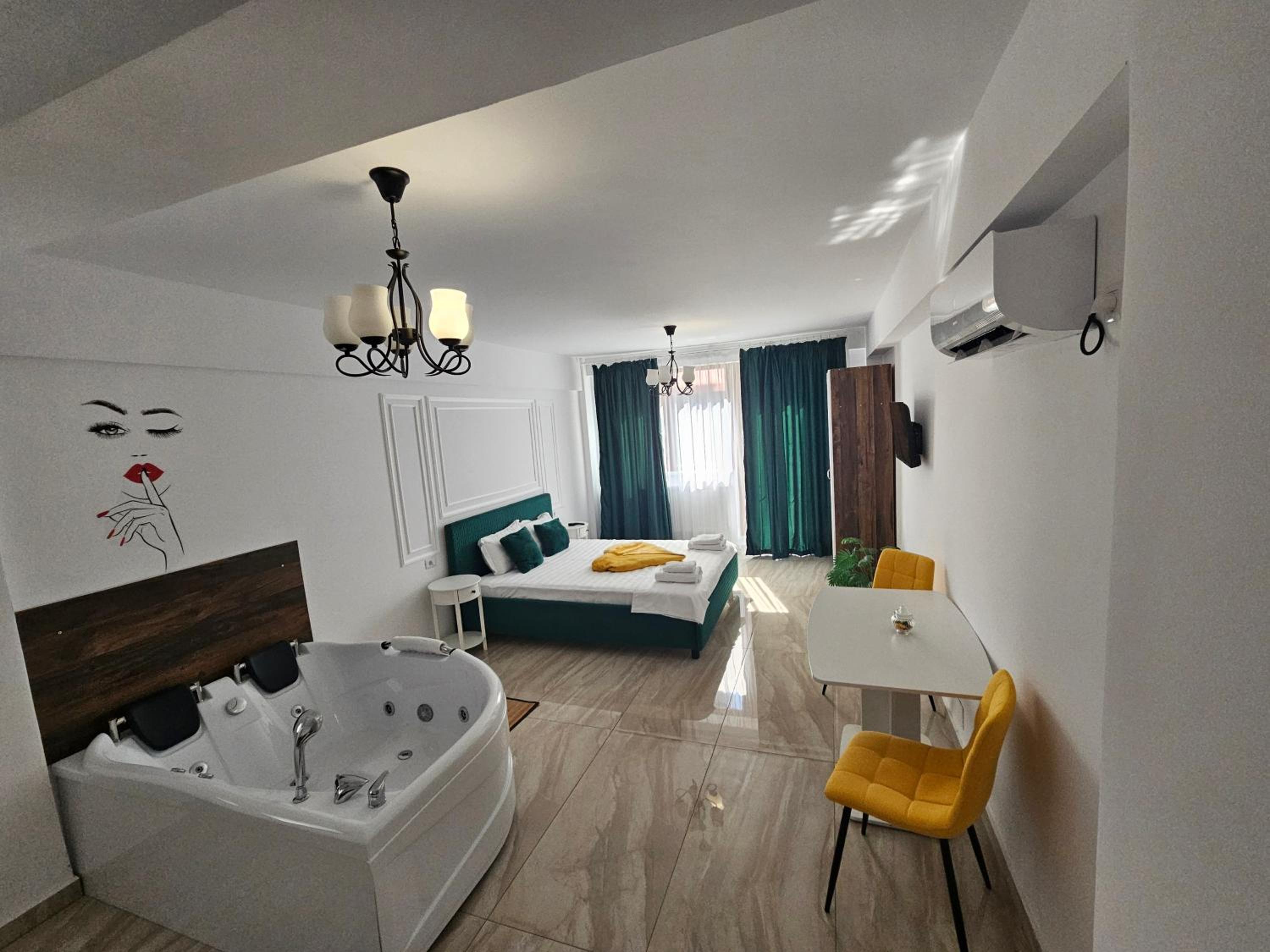 King Room with Spa Bath photo 2