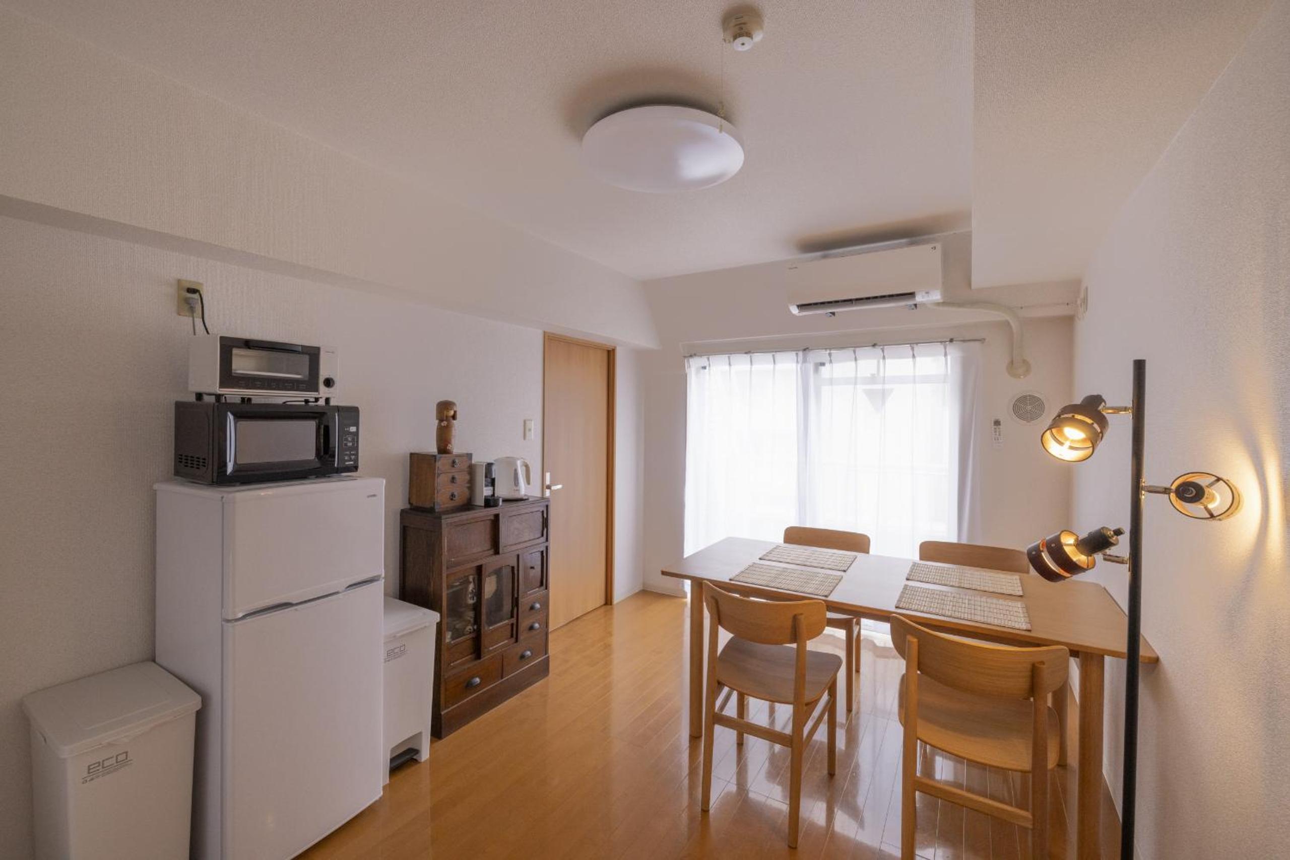 Three-Bedroom Apartment - High Floor photo 3