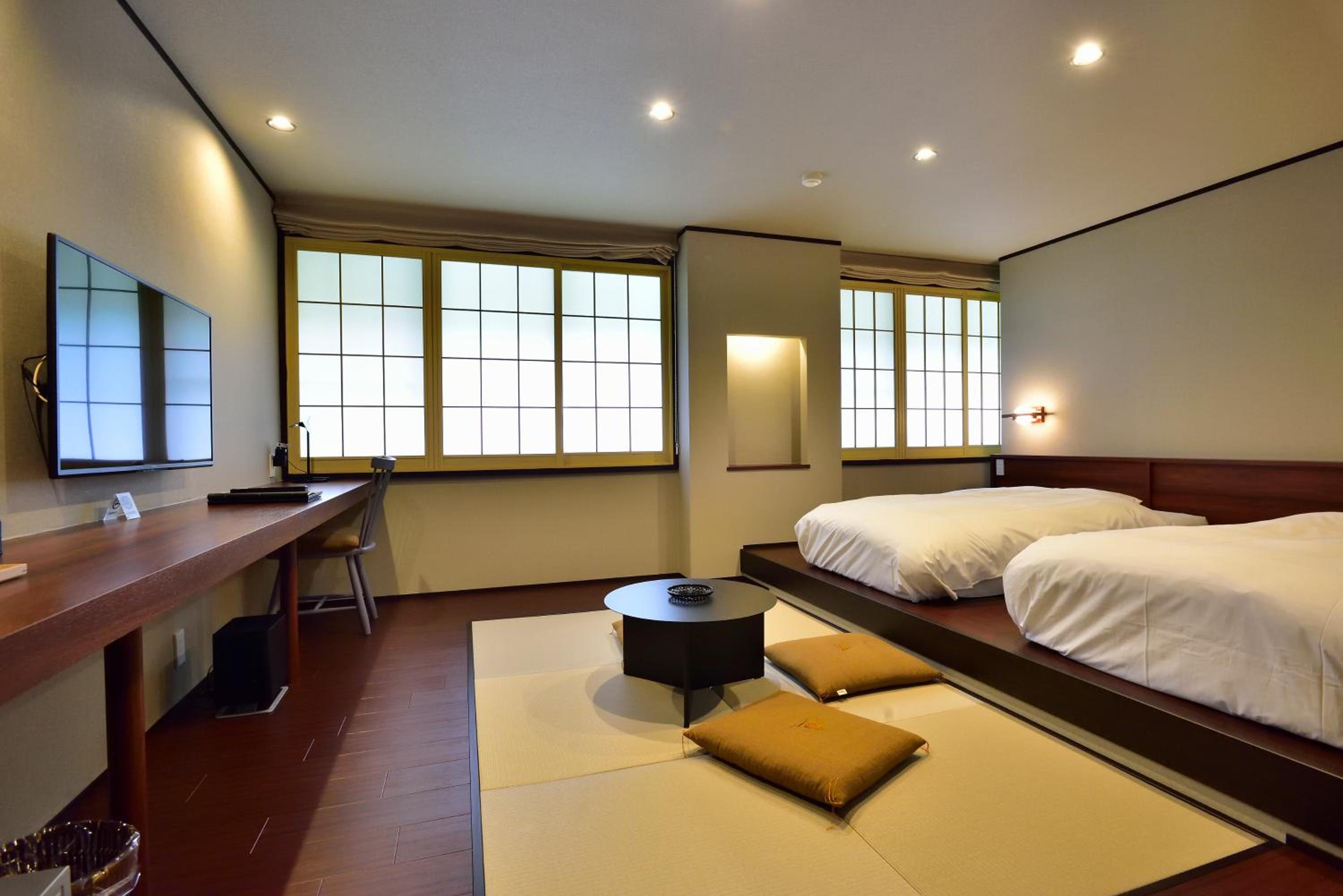 Room with Tatami Area with Shared Bathroom - Non-Smoking