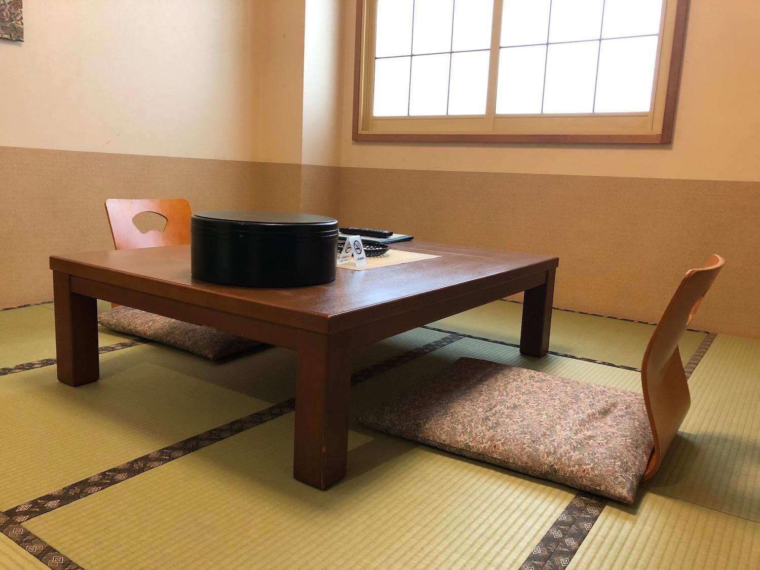 Japanese-Style Small Twin Room with Shared Bathroom - Non-Smoking