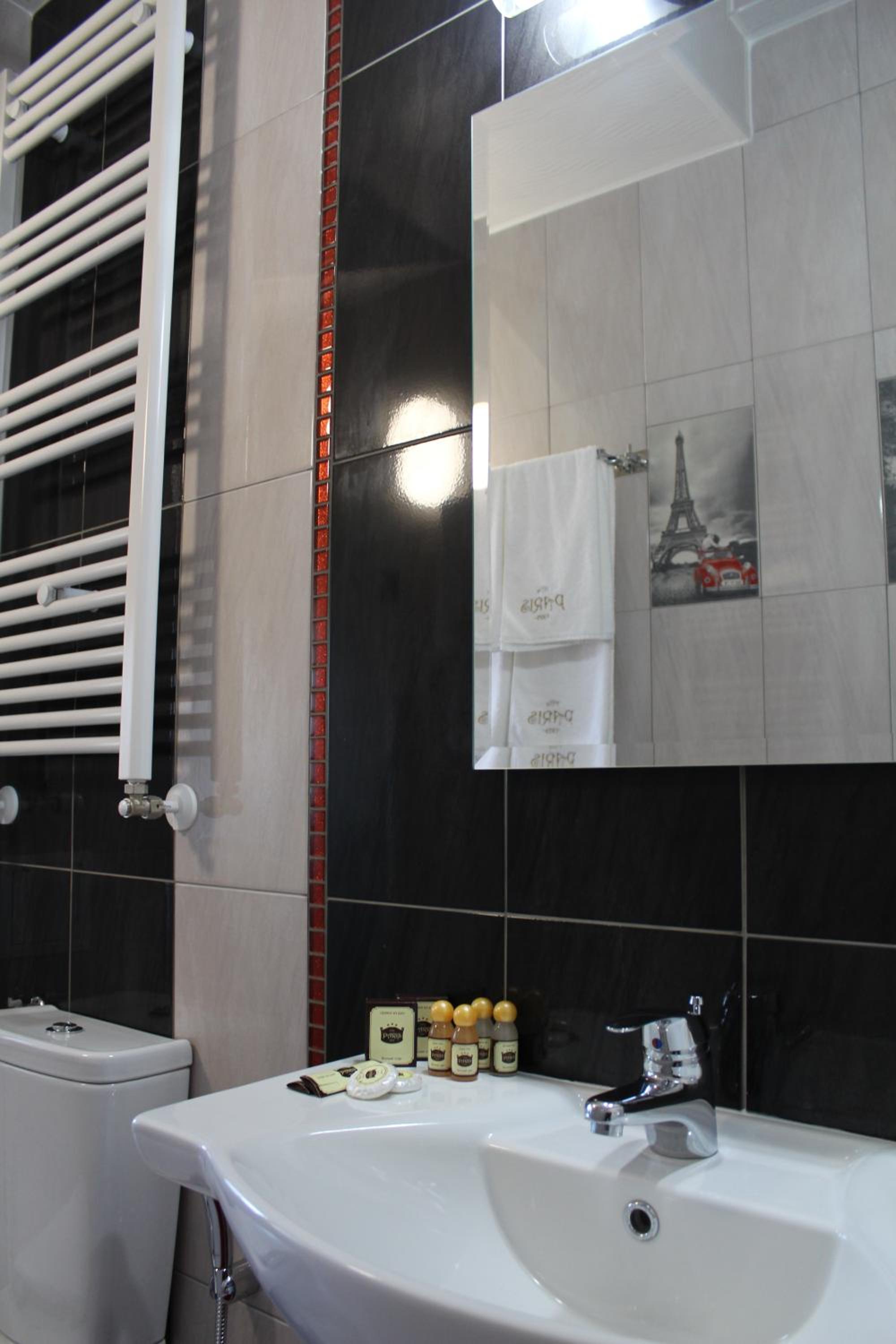 Superior Twin Room - Photo 1
