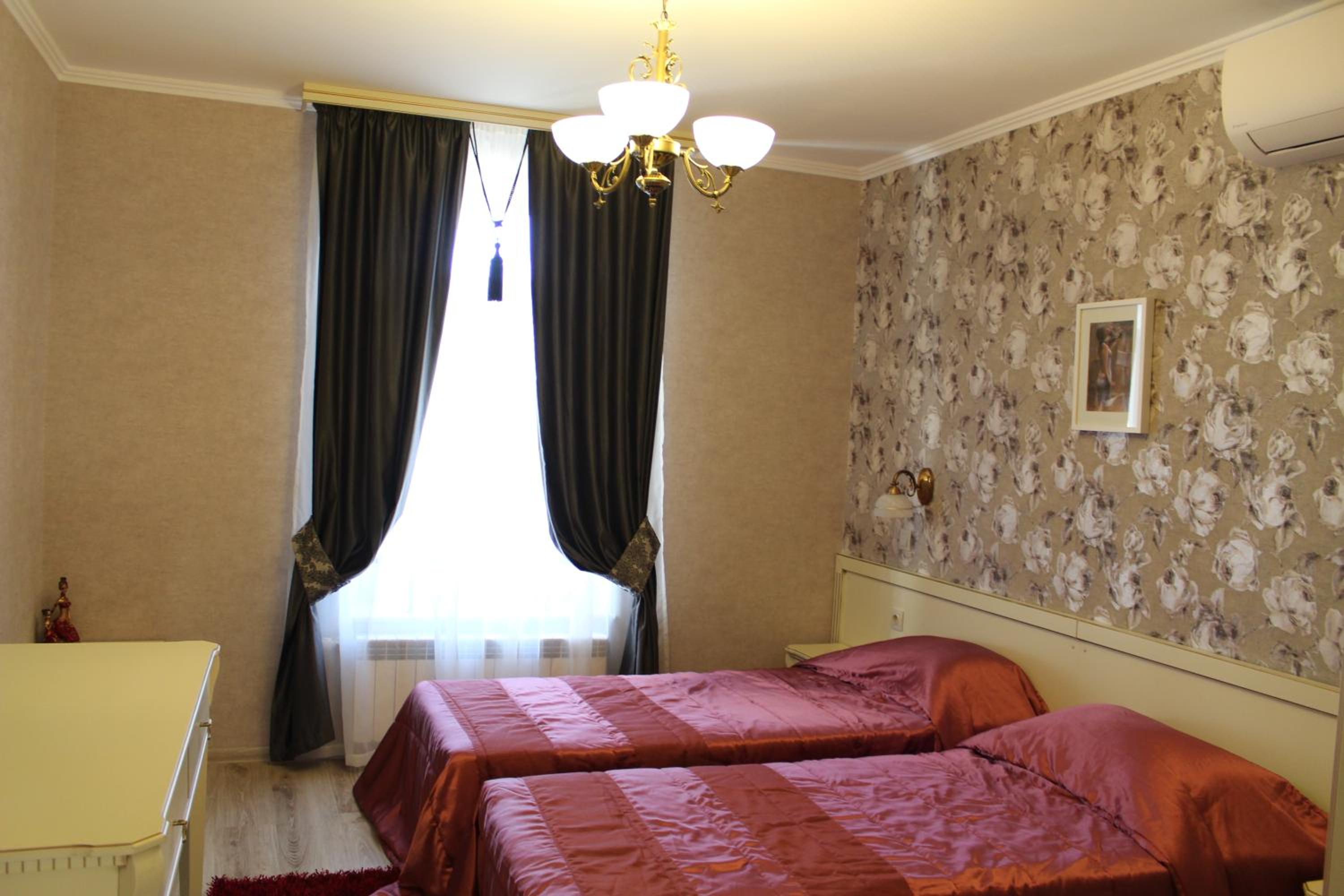 Double Room - Photo 5