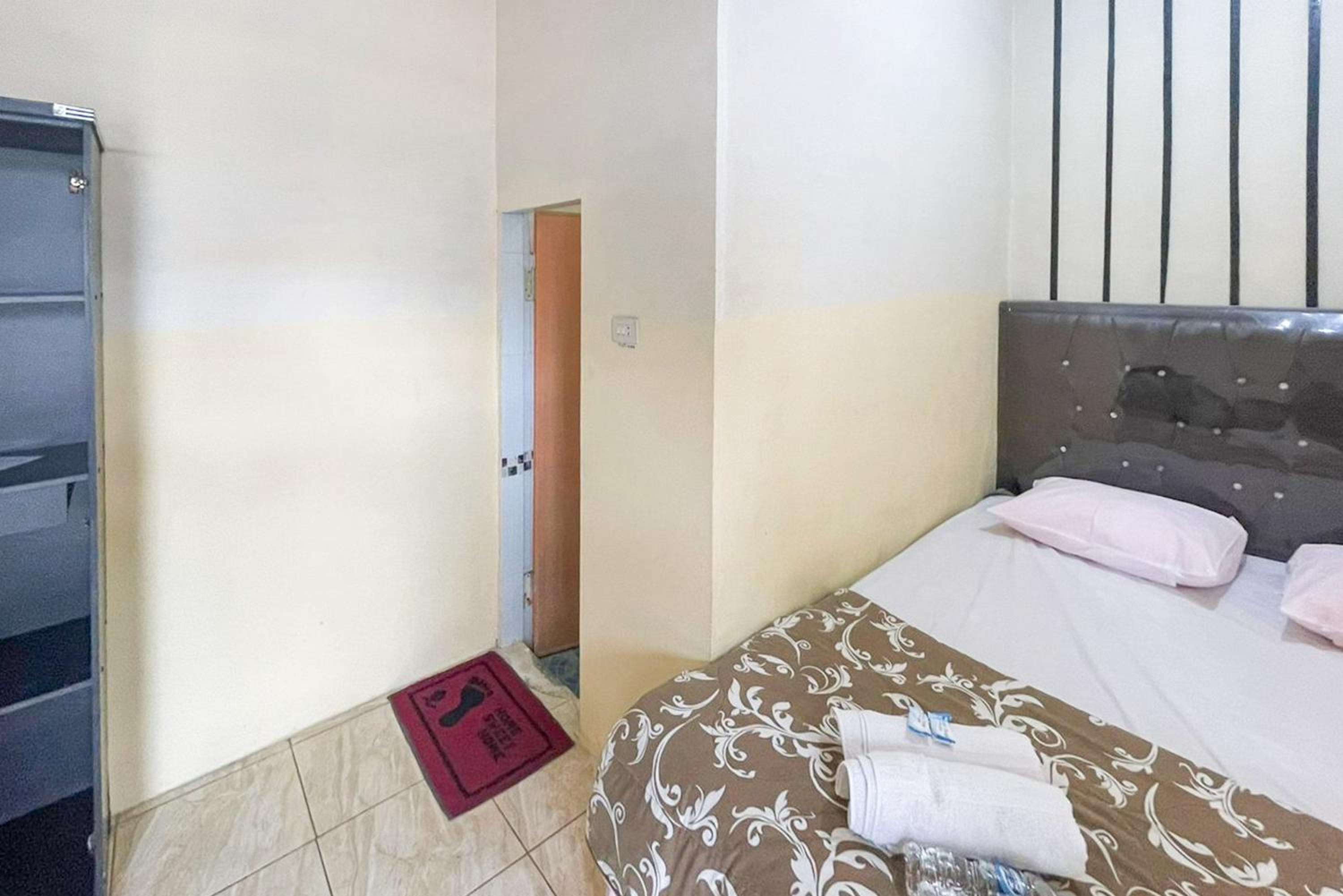 Standard Double Room photo 3