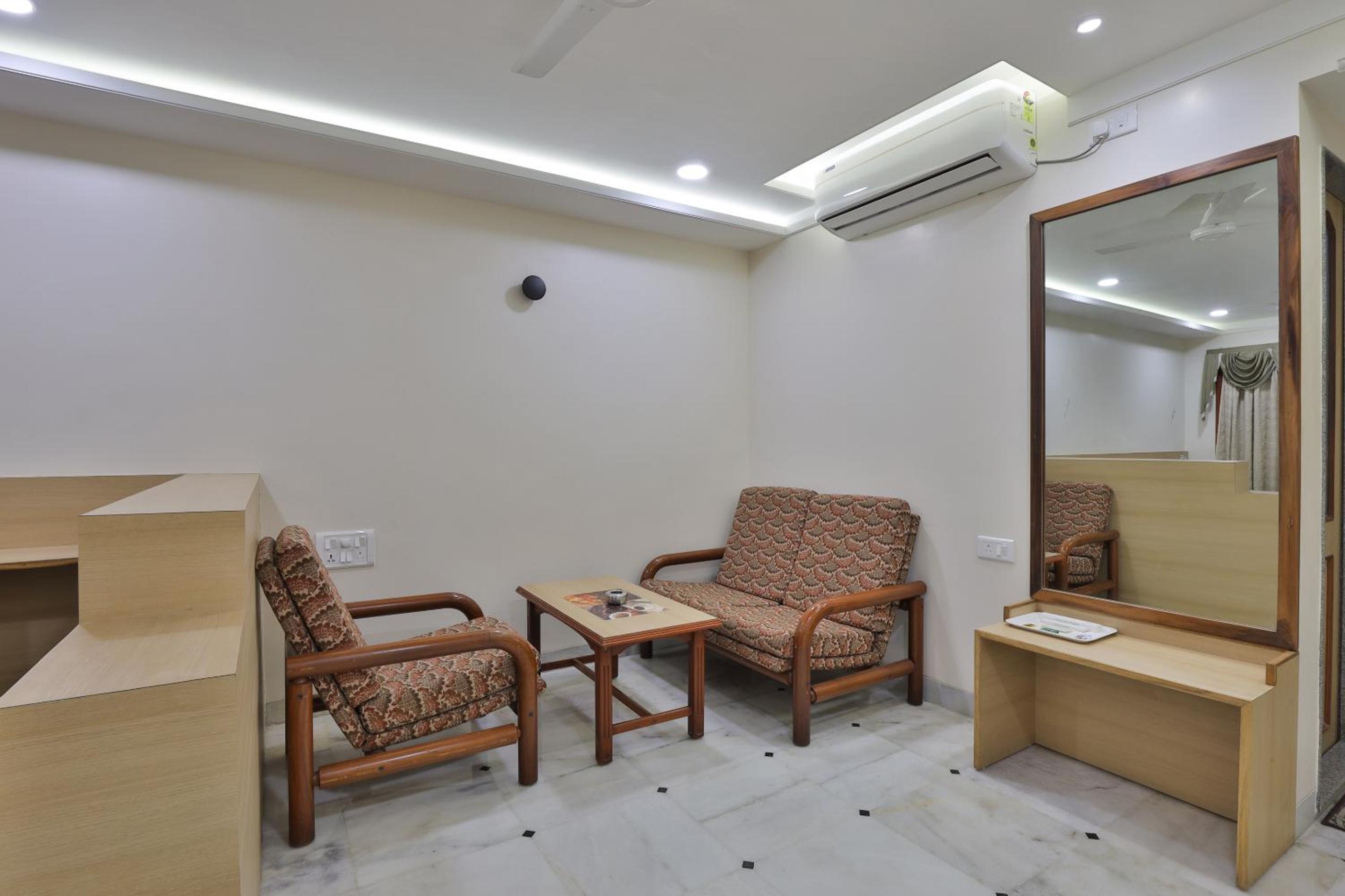 Suite - Photo 2