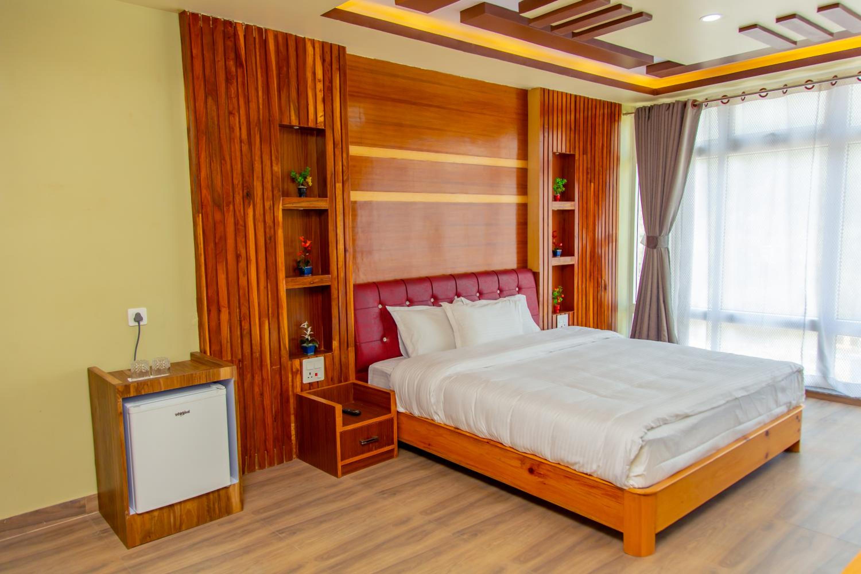 Deluxe King Suite