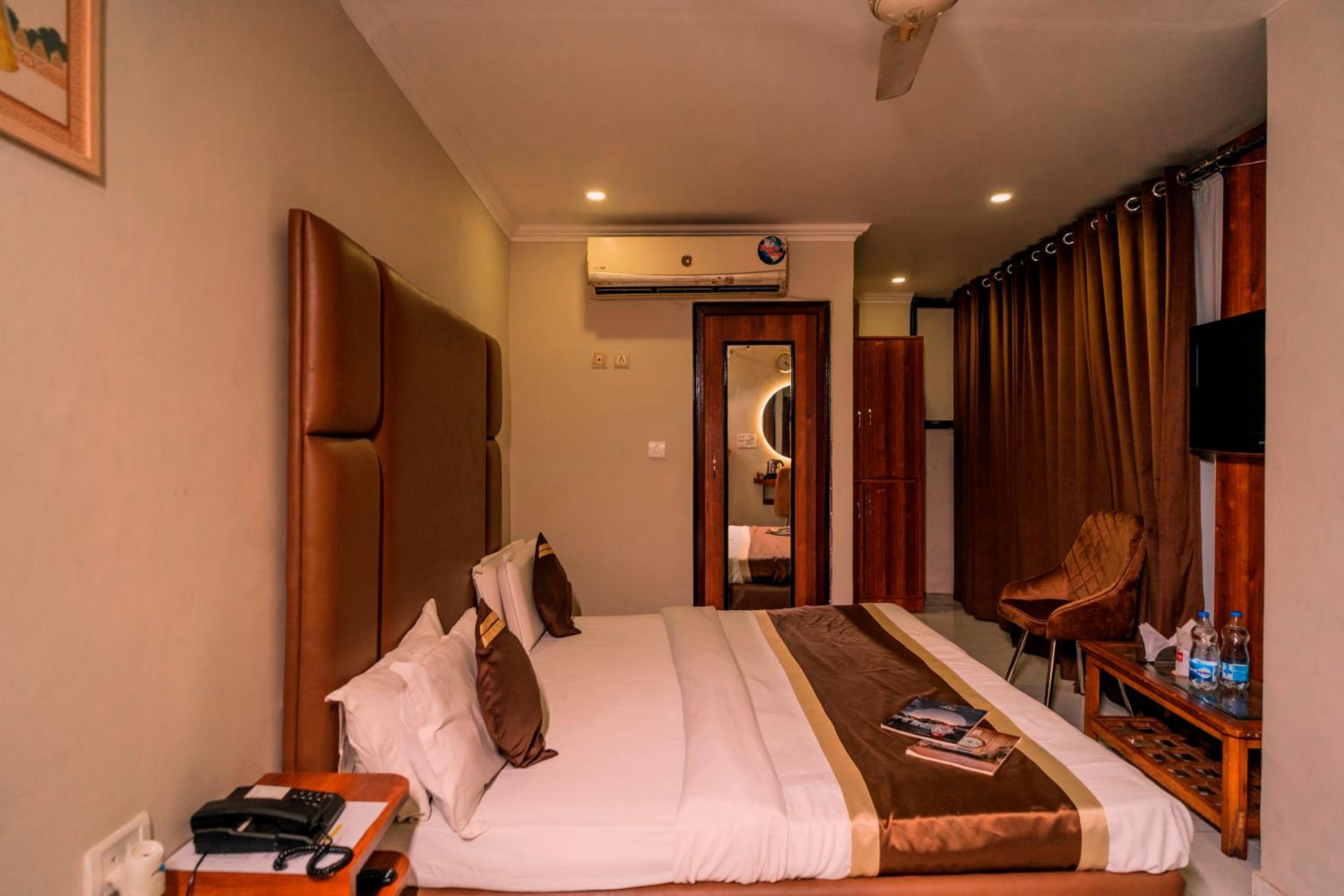 Deluxe Double Room photo 3