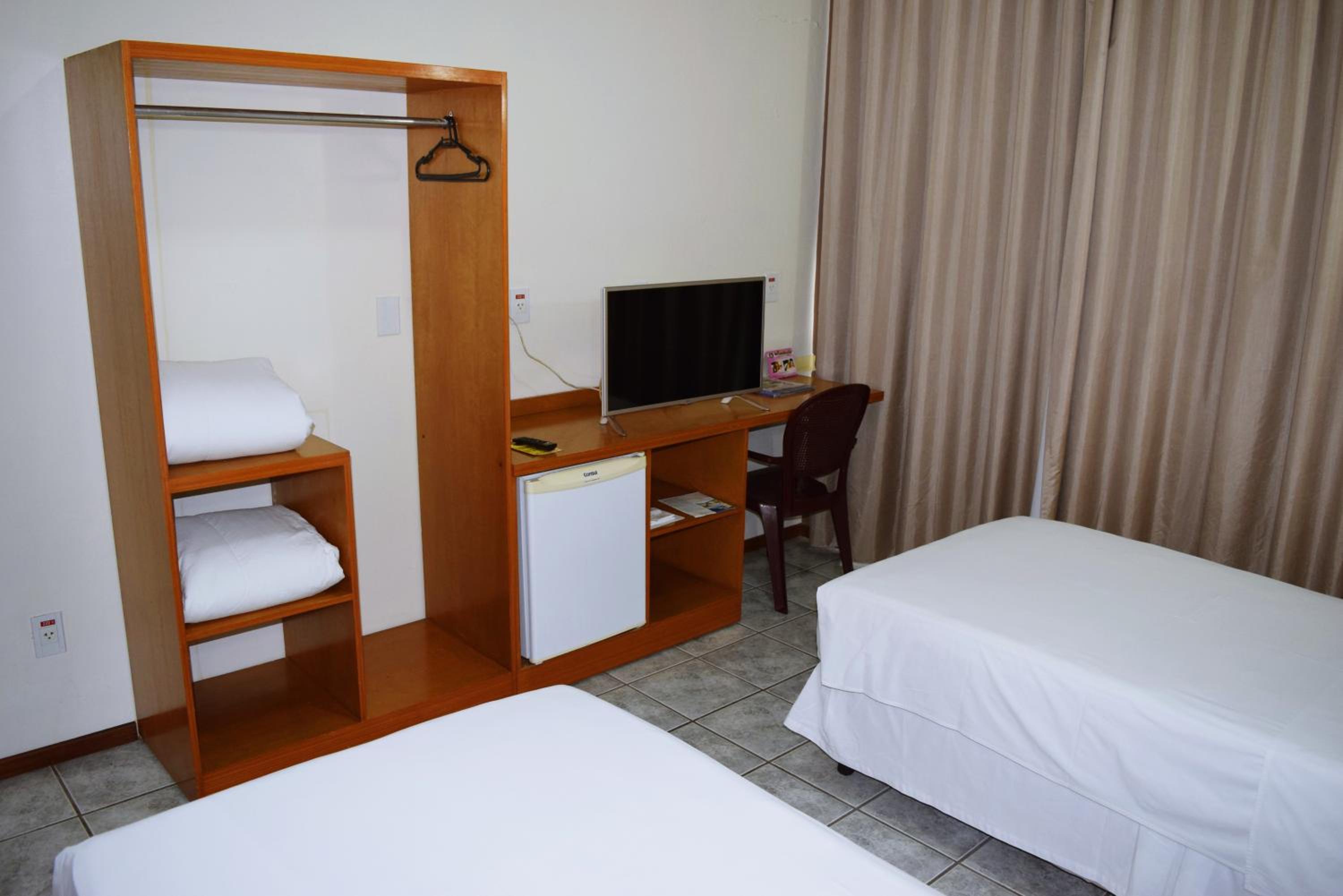 Double Room - Photo 2