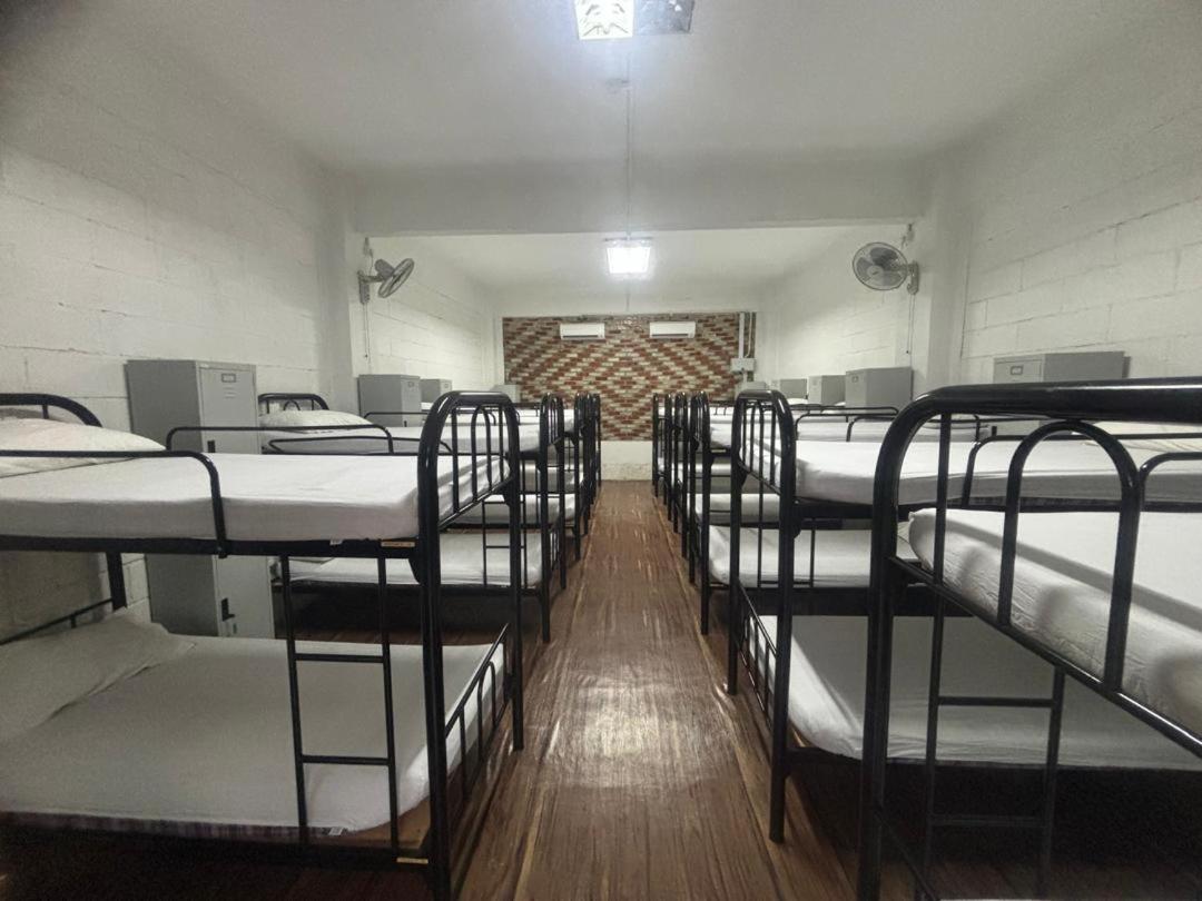 Male Dormitory Room photo 3