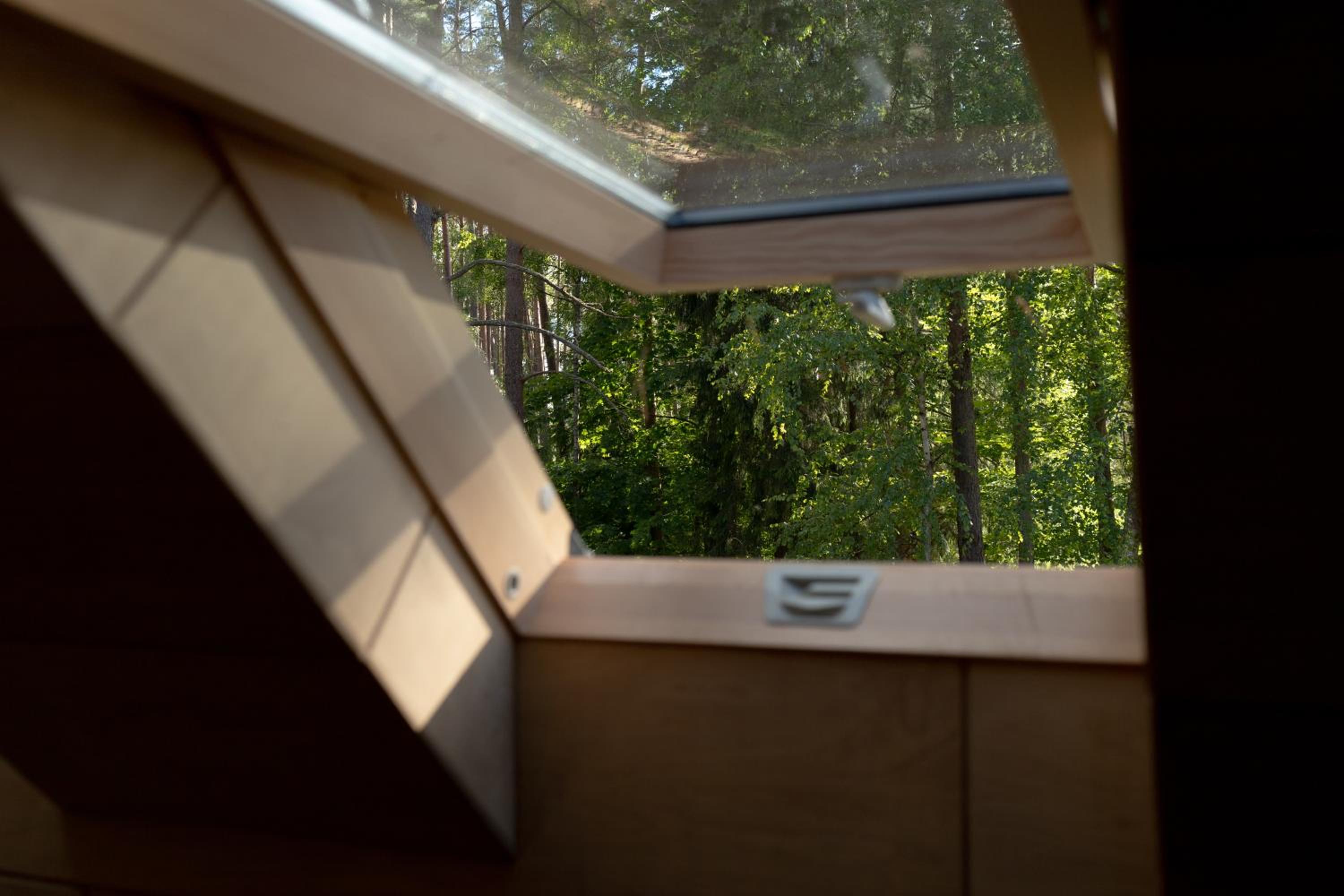 Apartment with View and Balcony photo 3