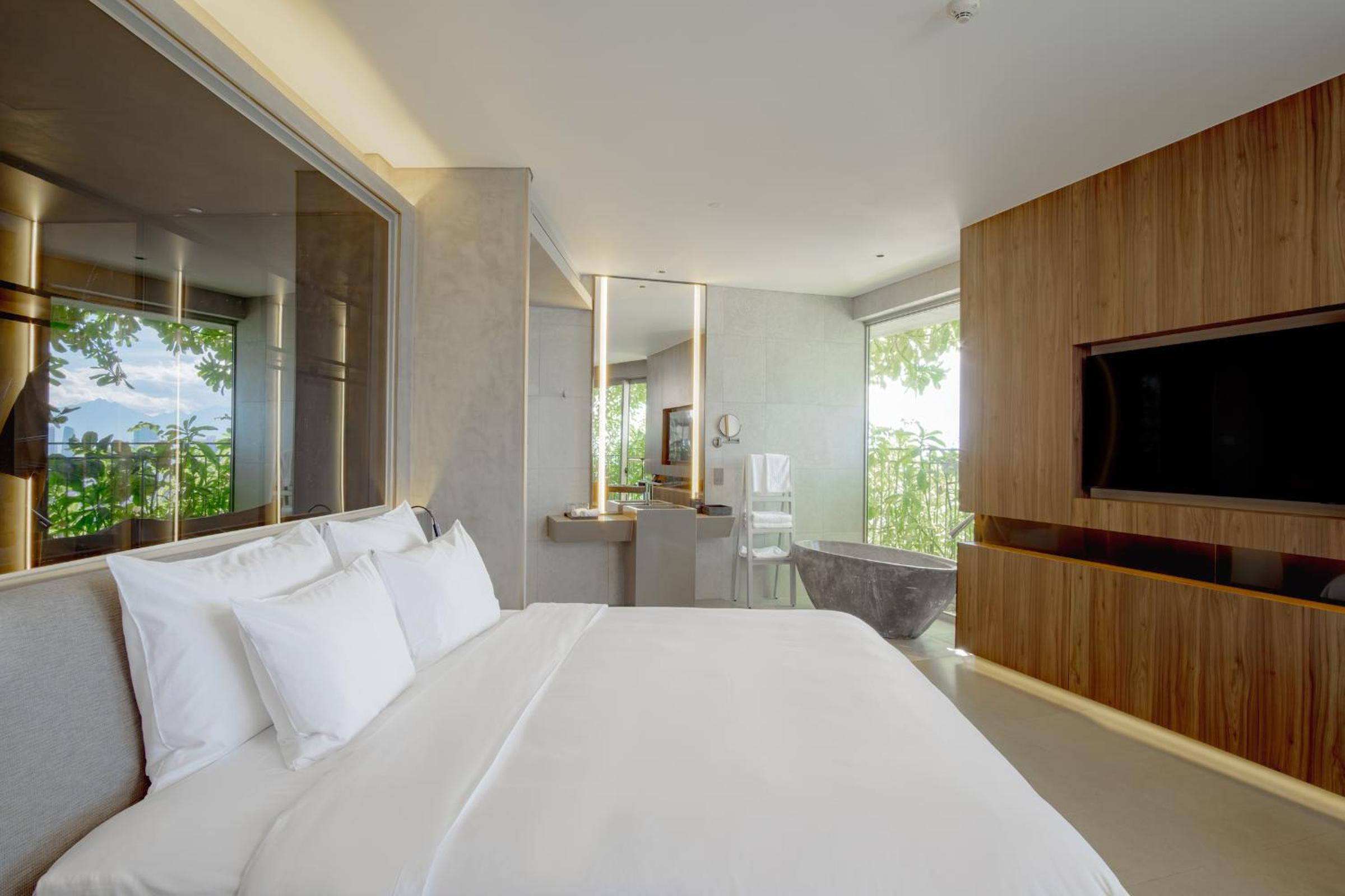 Deluxe Double Room Partial Sea View and Bathtub - Daily Afternoon Tea Inclusive - Photo 4