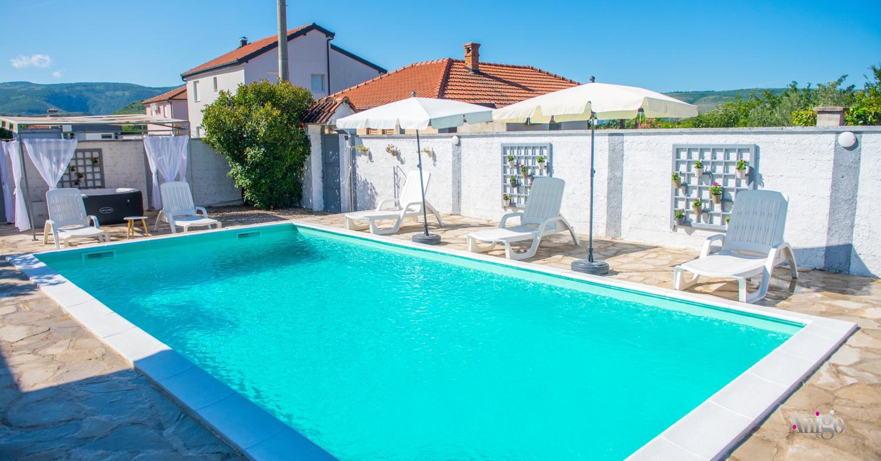 Villa with Private Pool photo 3