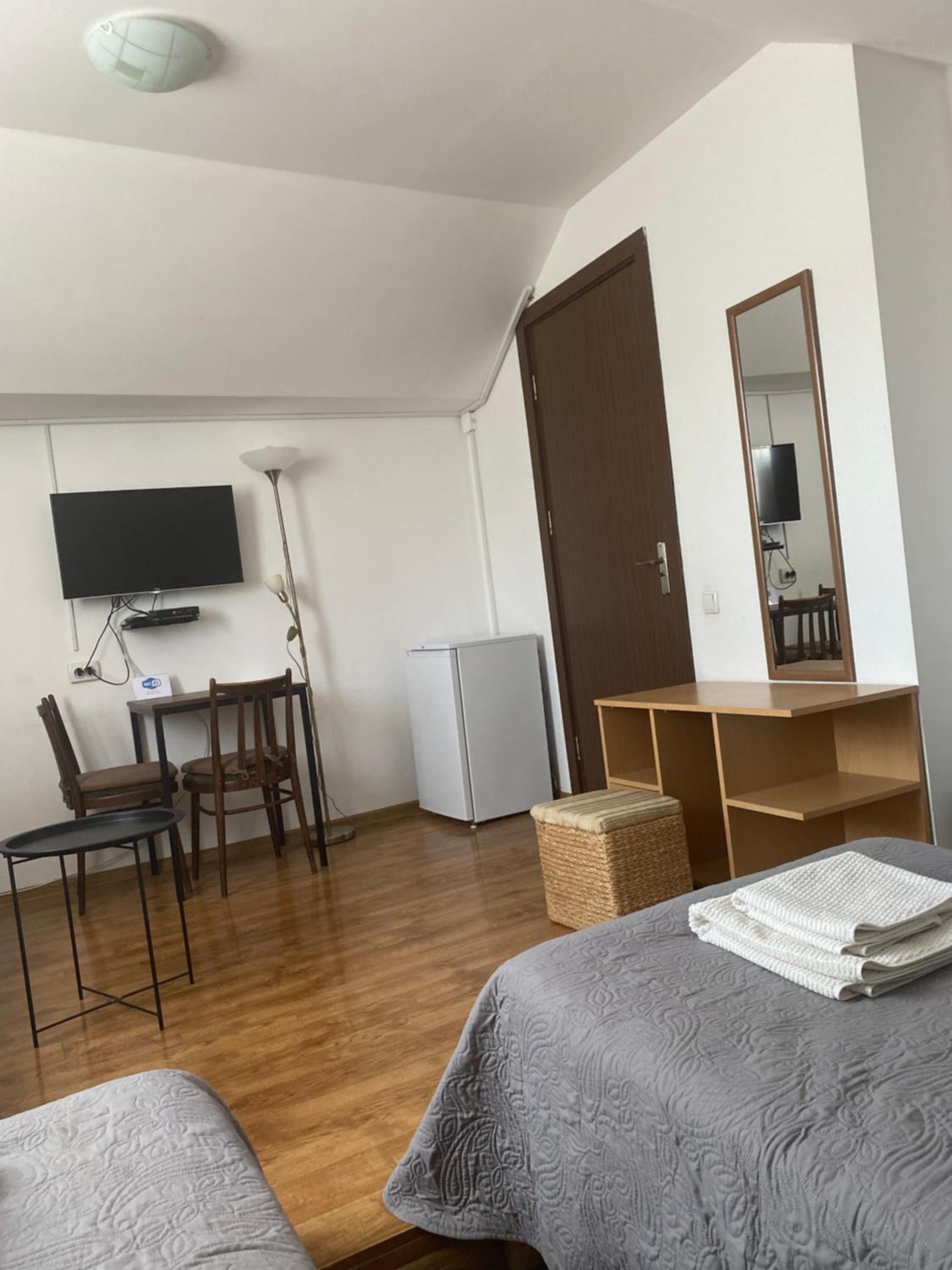 Twin Room with Shower