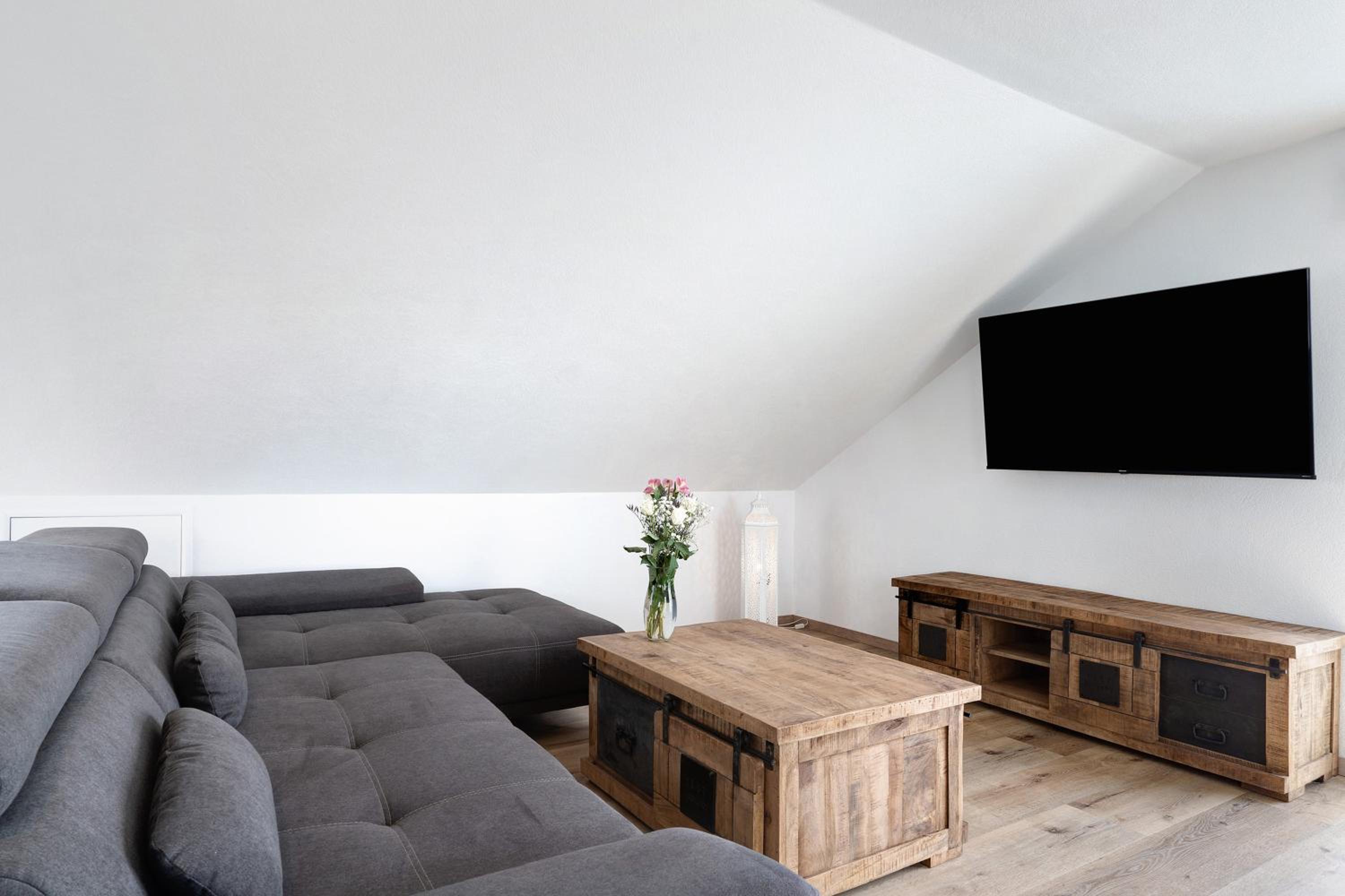 One-Bedroom Apartment with Garden