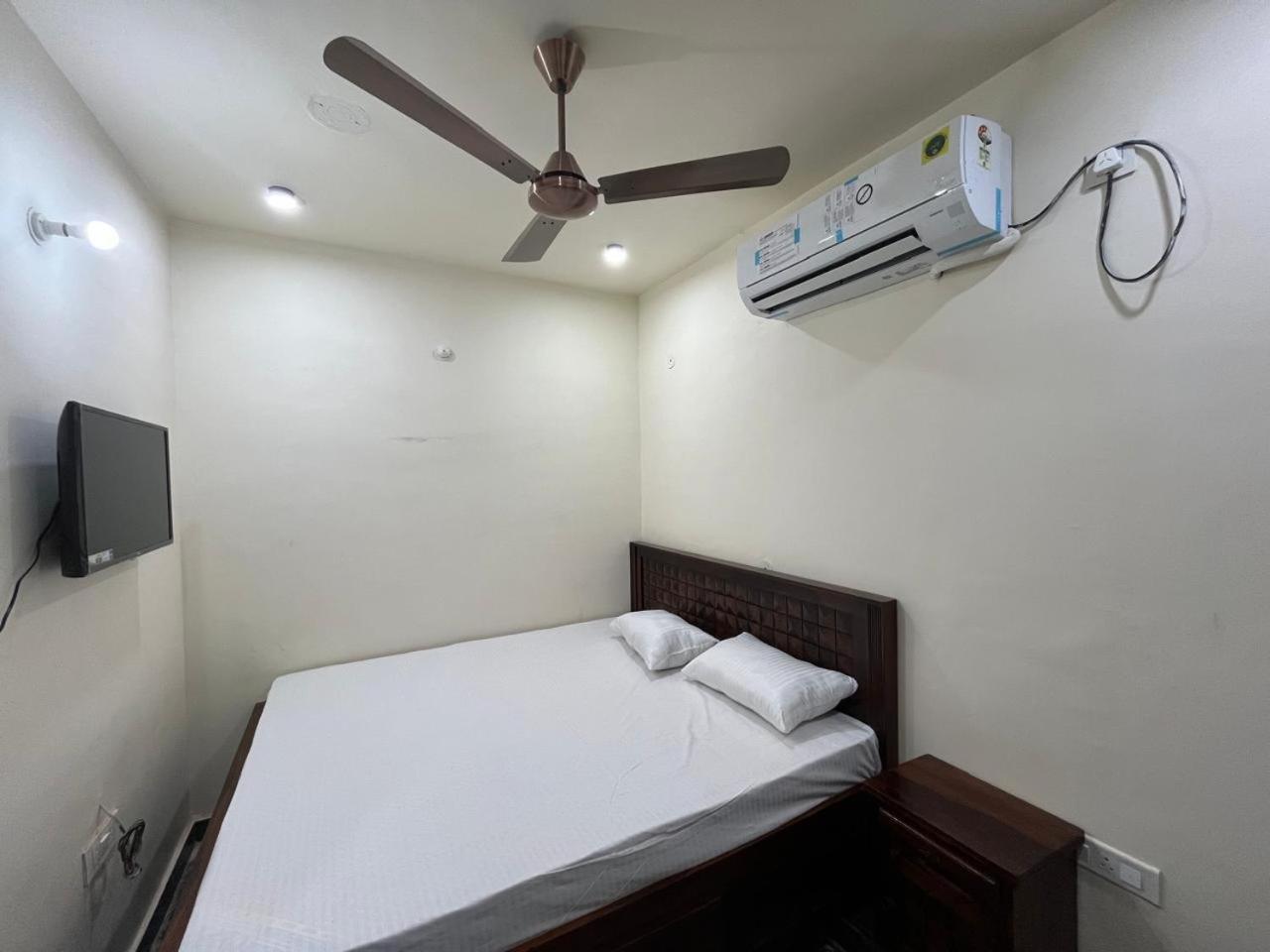 Deluxe Double Room photo 3