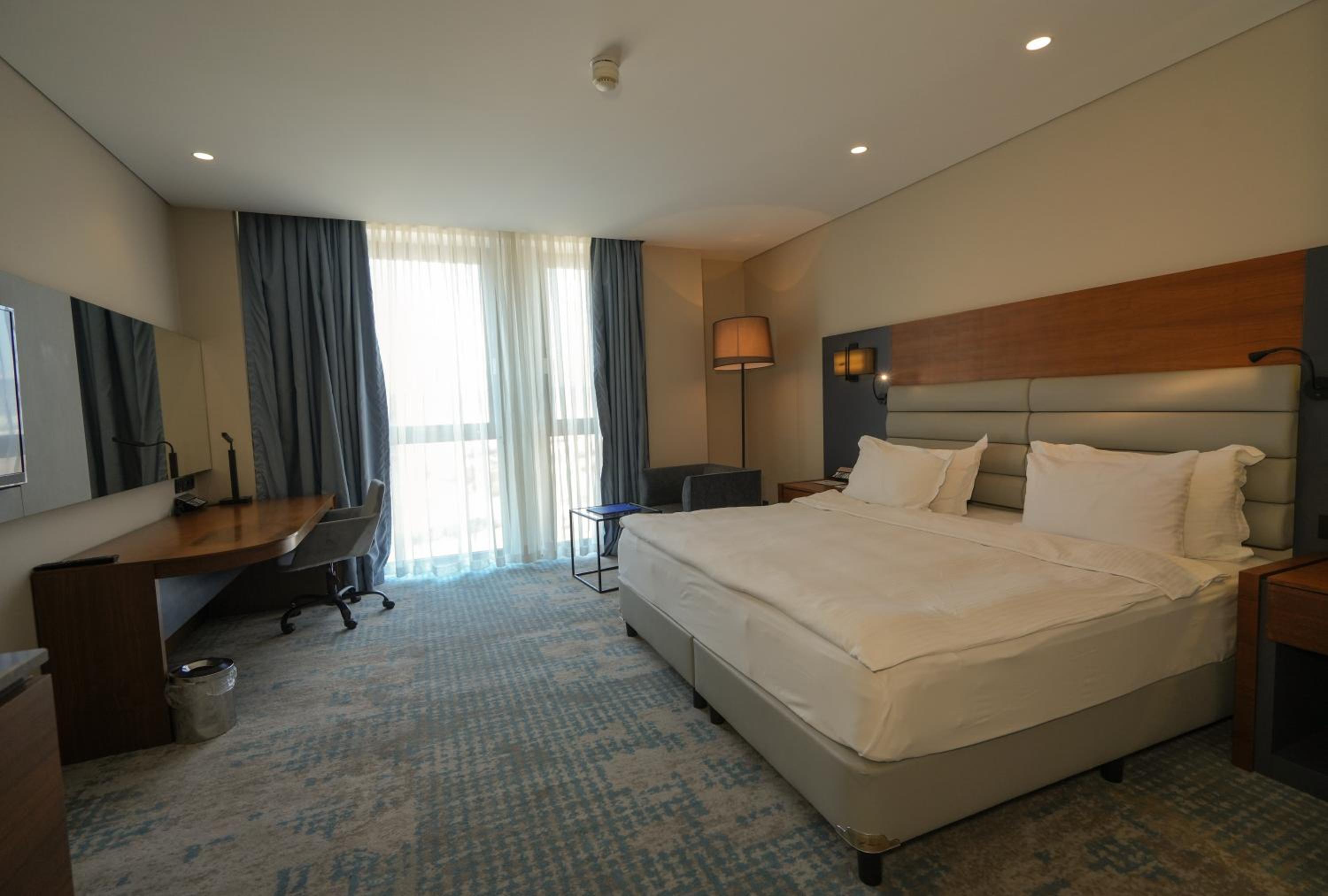 Superior Twin Room with City View photo 1