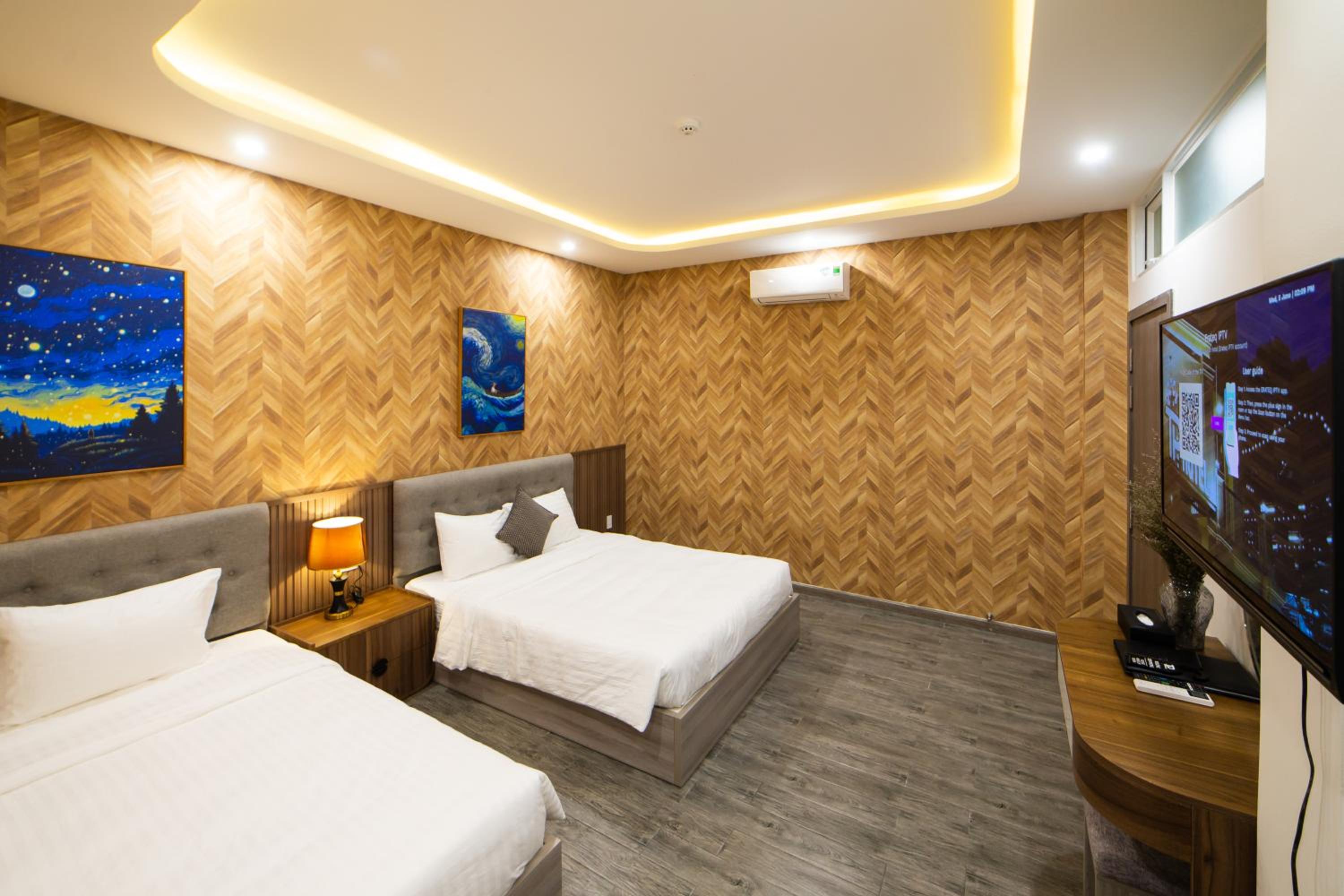 Superior Triple Room photo 3