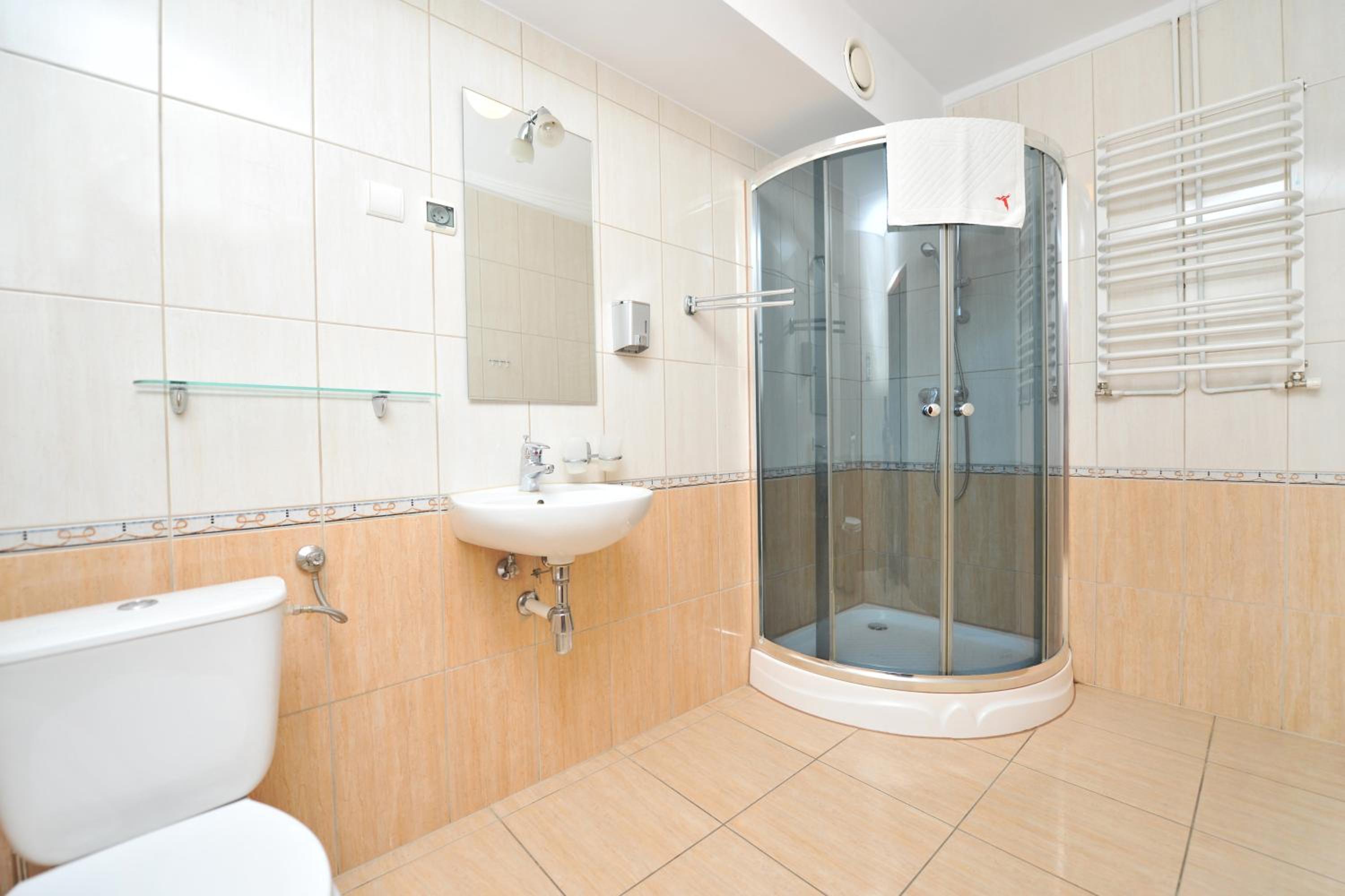 Double or Twin Room - Photo 6