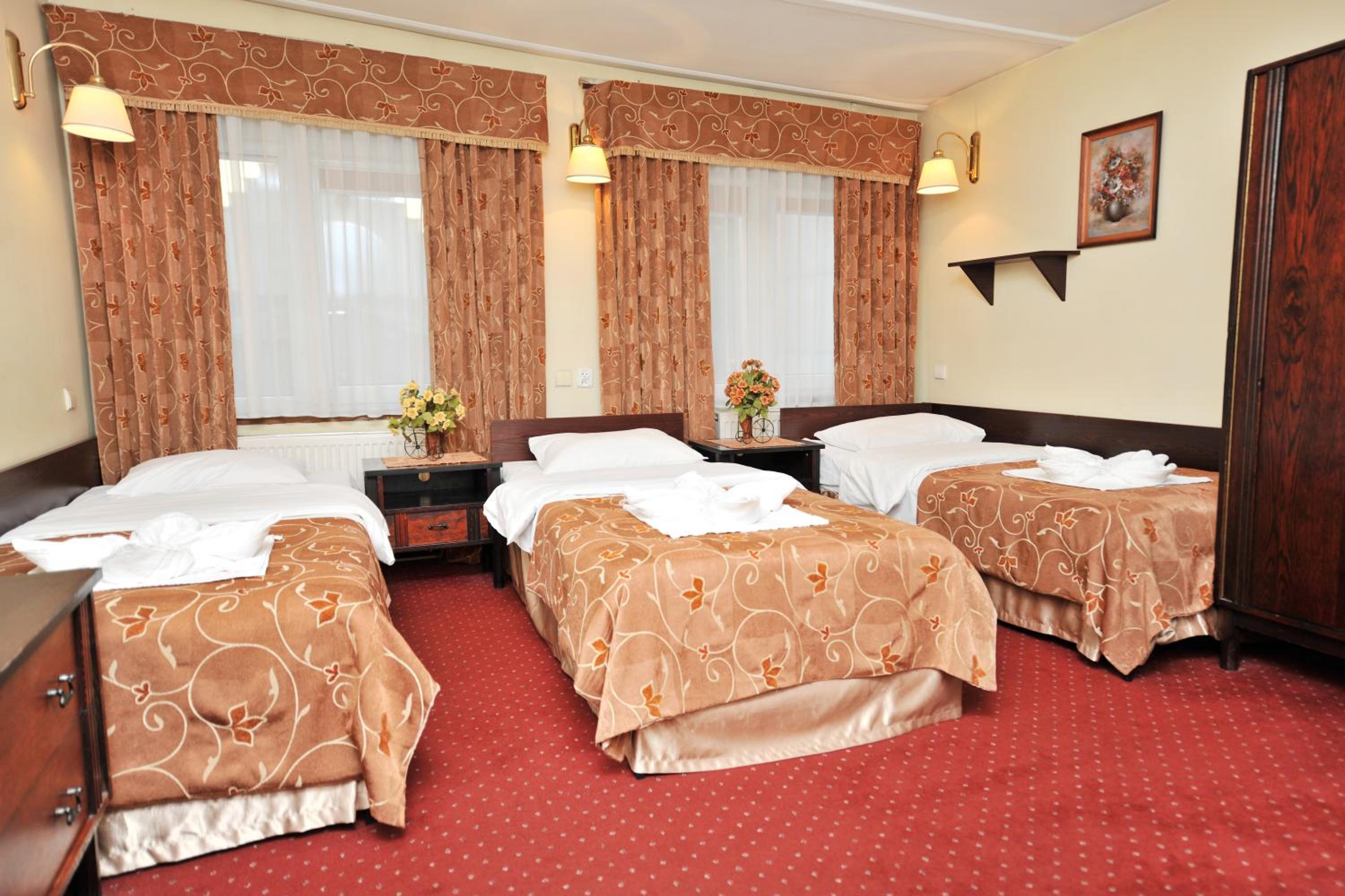 Triple Room - Photo 1