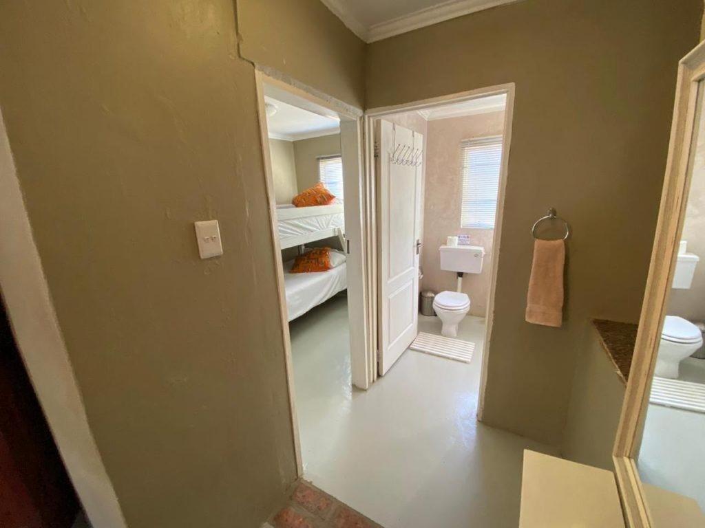 Deluxe Family Room photo 2