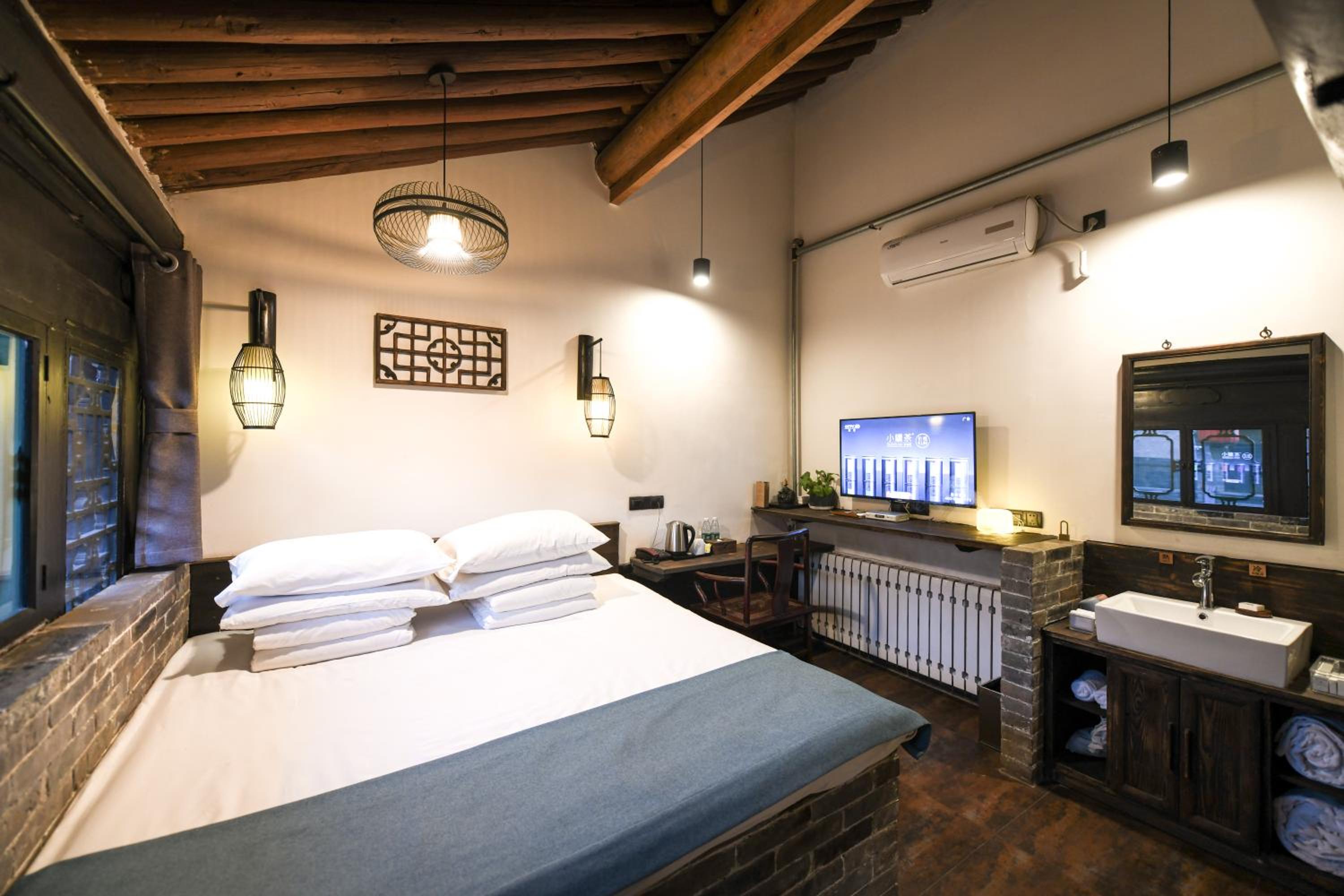 Double Room With Private Bathroom